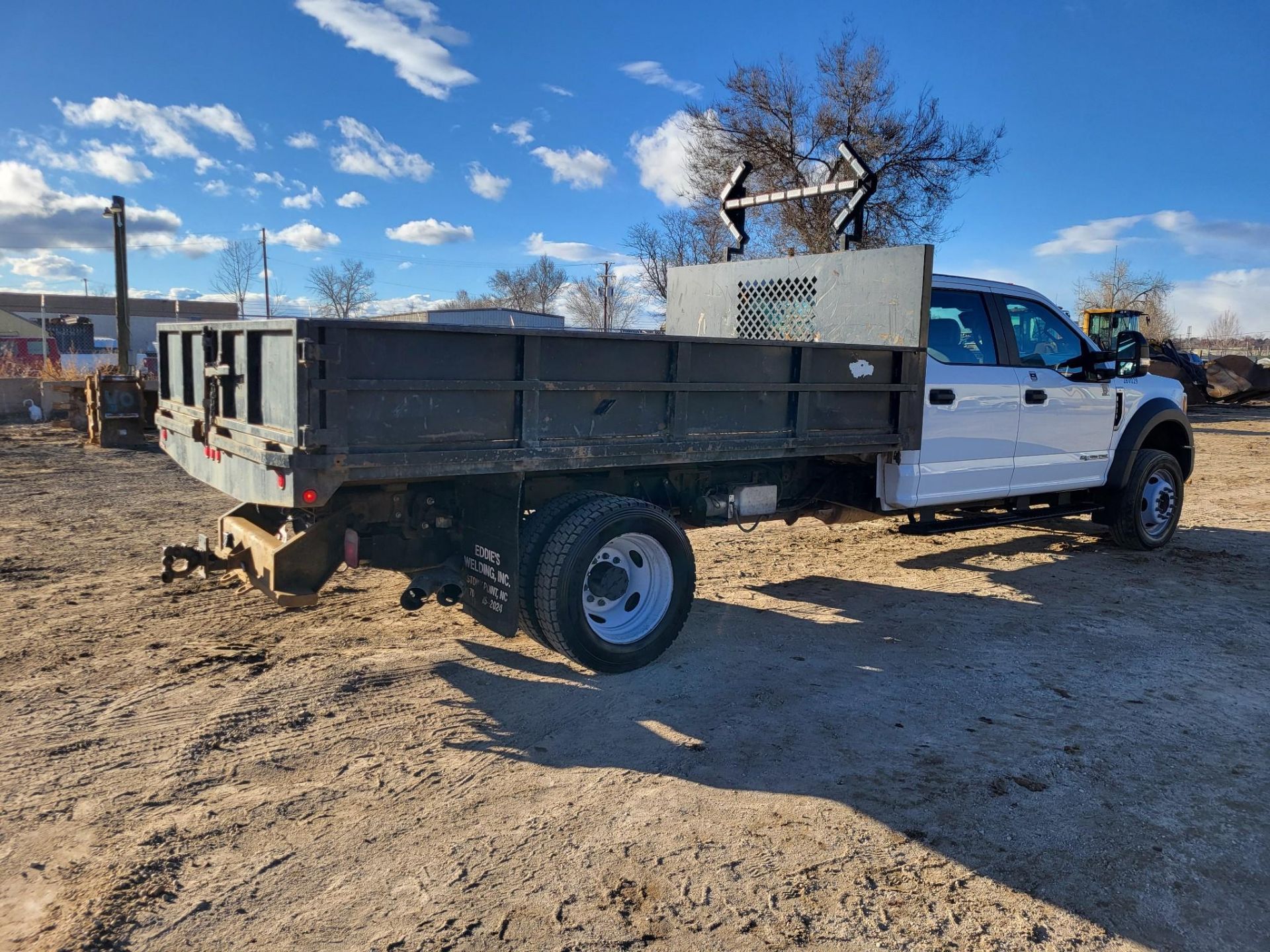 2019 FORD F550 CREW CAB DIESEL DUALLY DUMP TRUCK 31,872 MILES - Image 7 of 34
