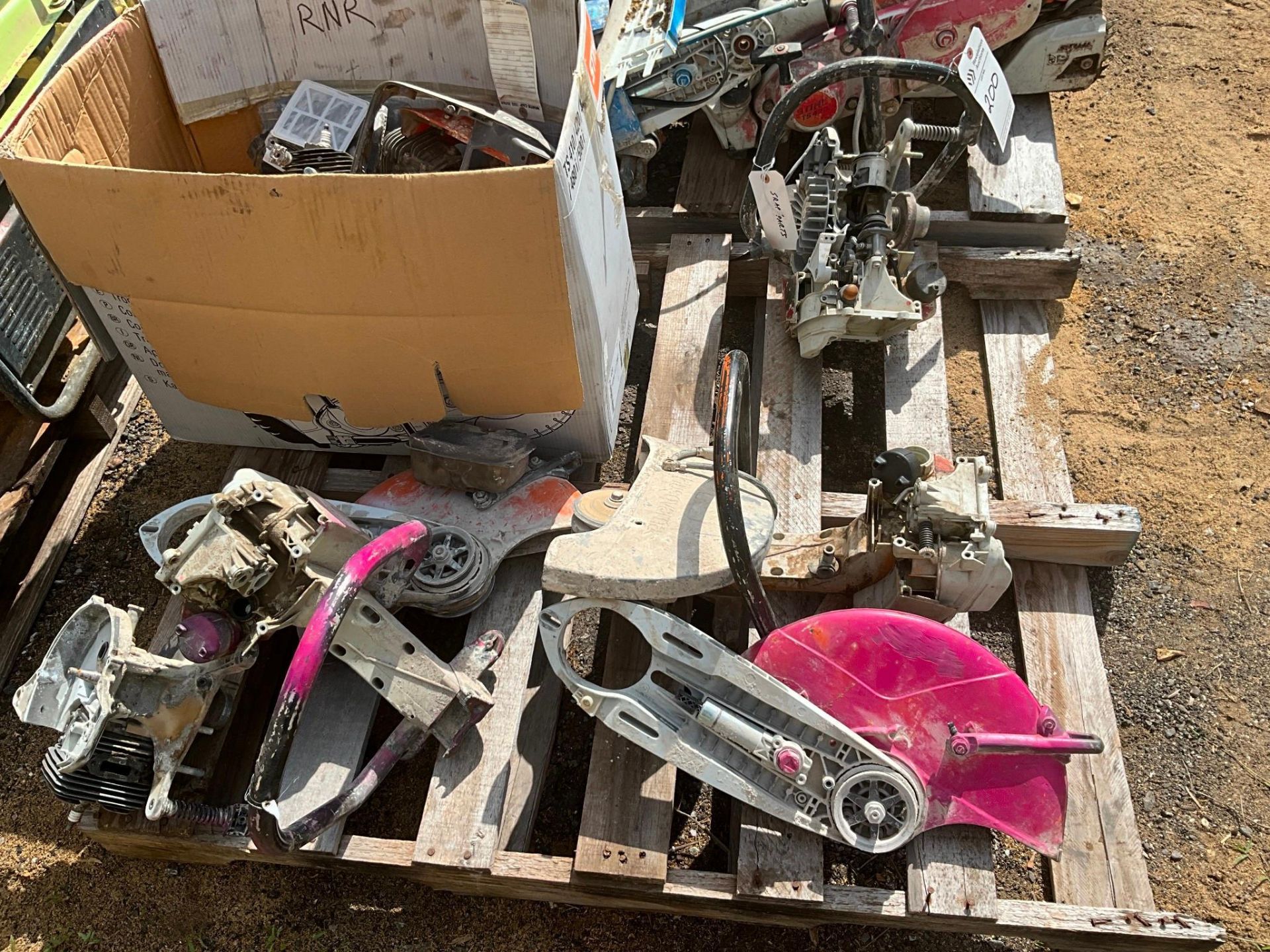 LOT OF CONCRETE SAWS AND PARTS - Image 3 of 4