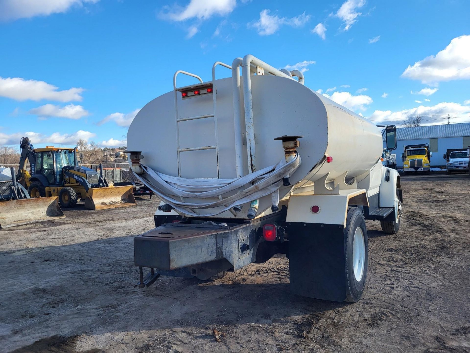 1998 FORD F800 WATER TRUCK, 27,496 MILES - Image 7 of 22