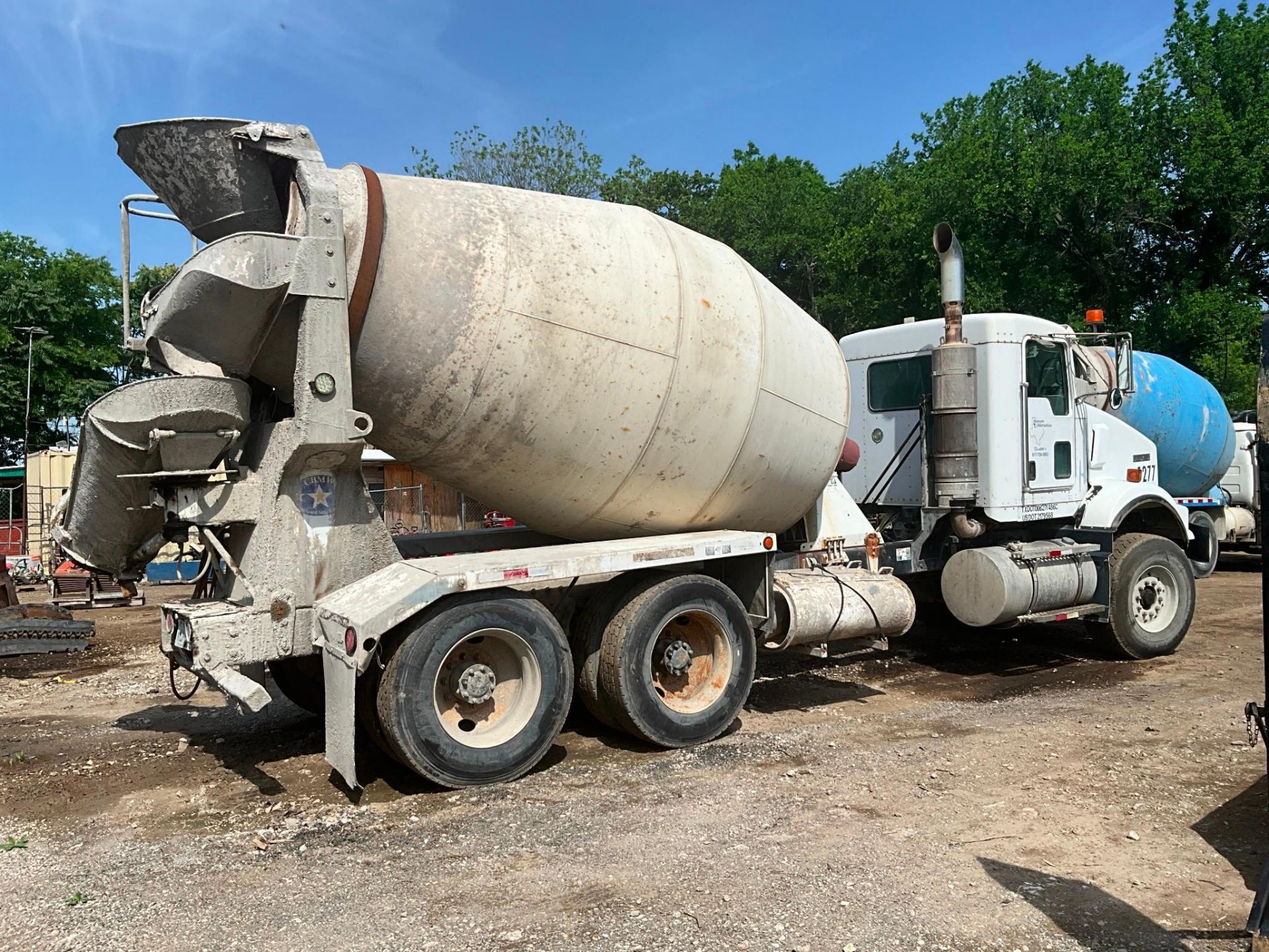 2007 KENWORTH T800 MIXER TRUCK - Image 6 of 36