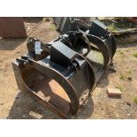 SKID STEER GRAPPLE BUCKET ATTACHMENT