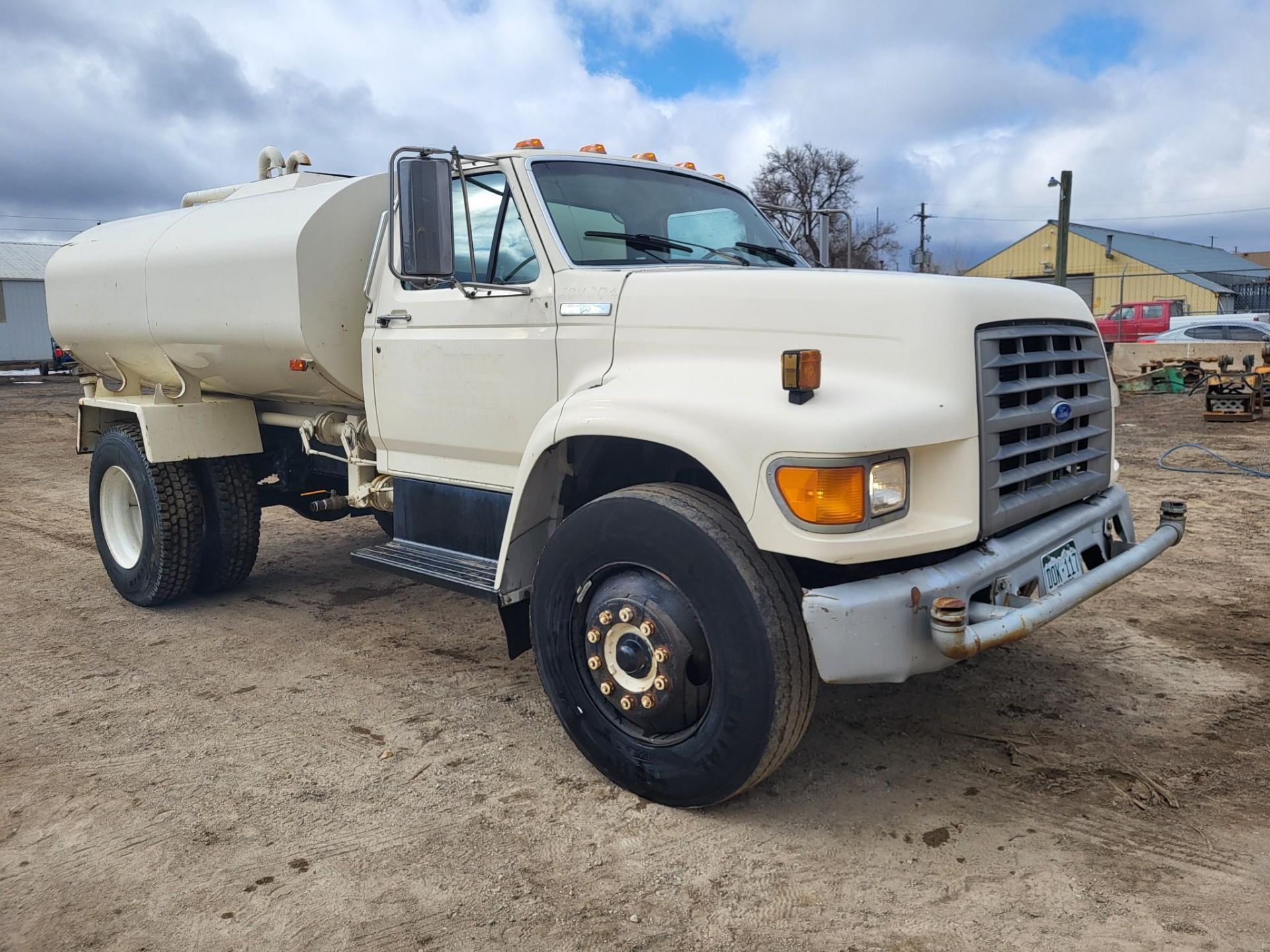 1995 FORD F800 WATER TRUCK - Image 3 of 20