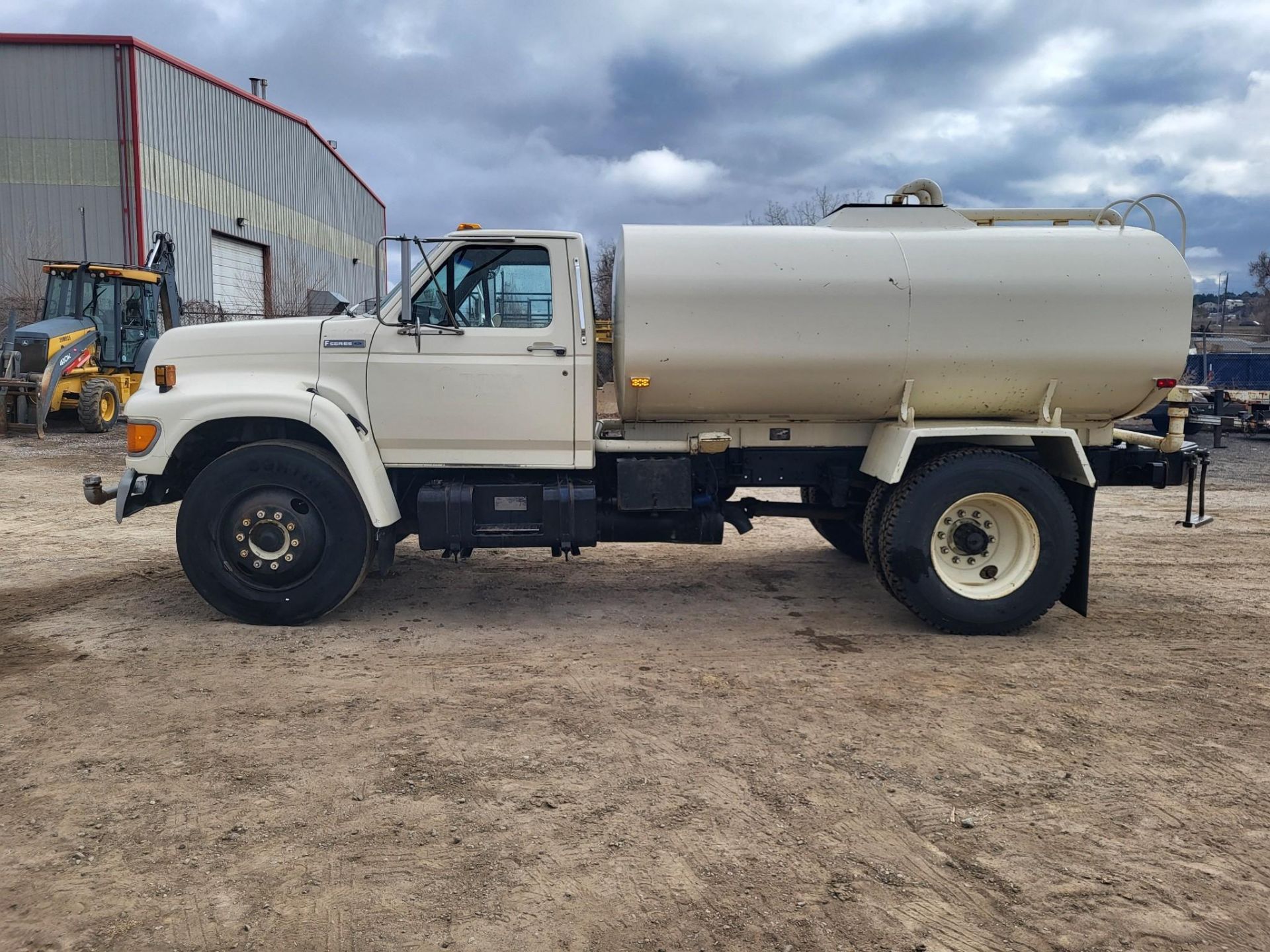 1995 FORD F800 WATER TRUCK - Image 8 of 20