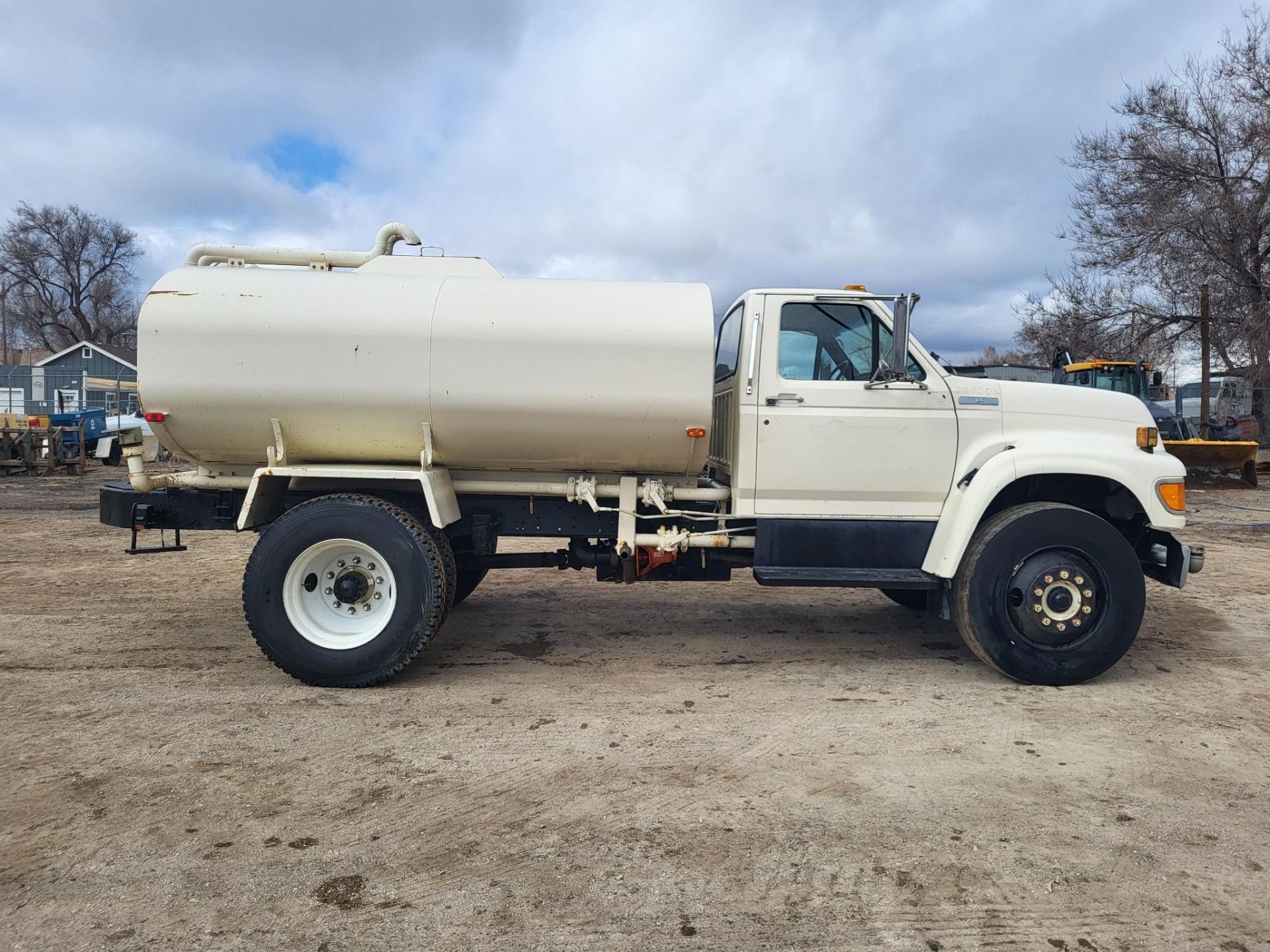 1995 FORD F800 WATER TRUCK - Image 4 of 20