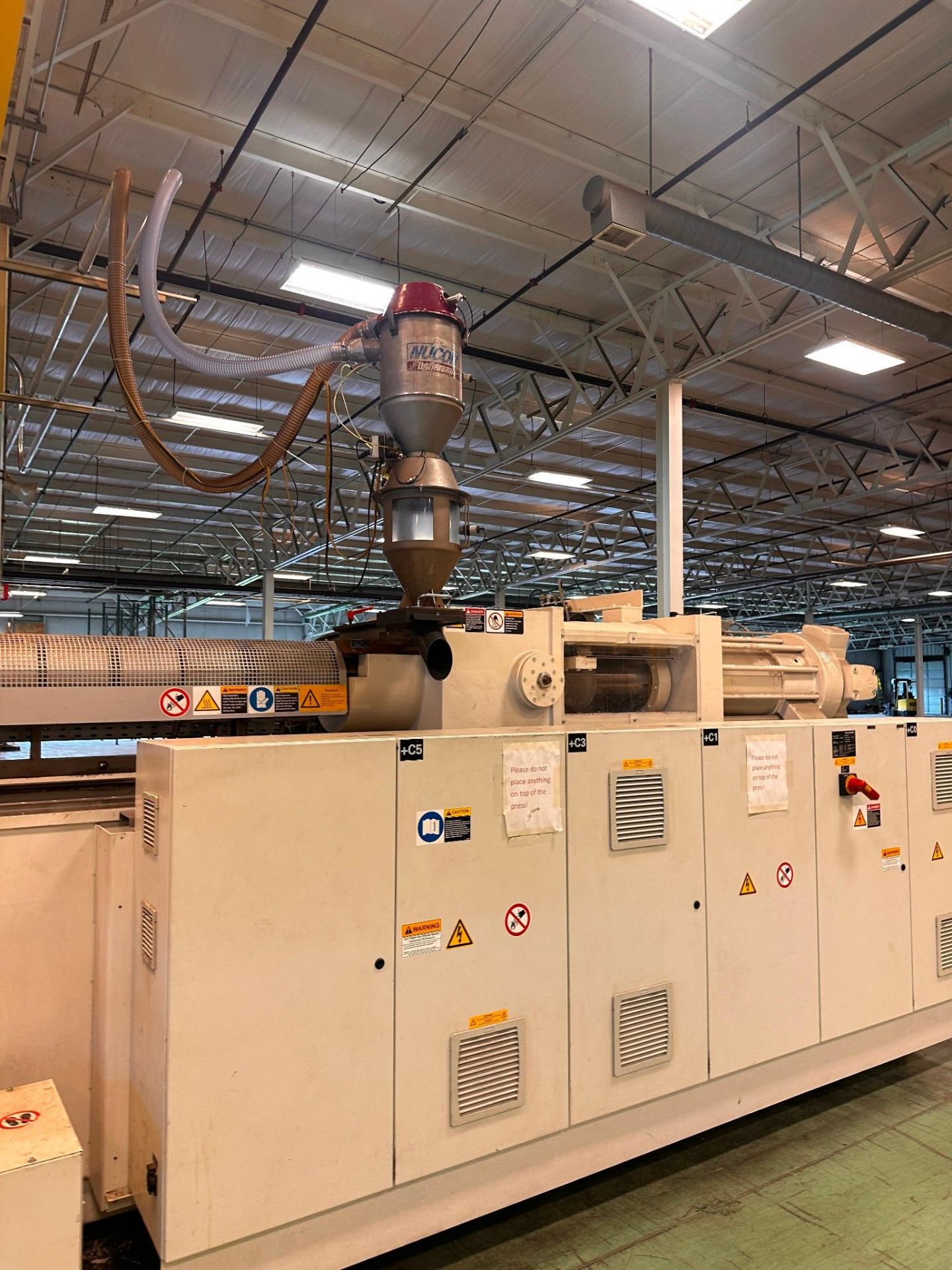 730 TON KRAUSS MAFFEI KM 650-6100 CX INJECTION MOLDER, 2013 - Image 7 of 24