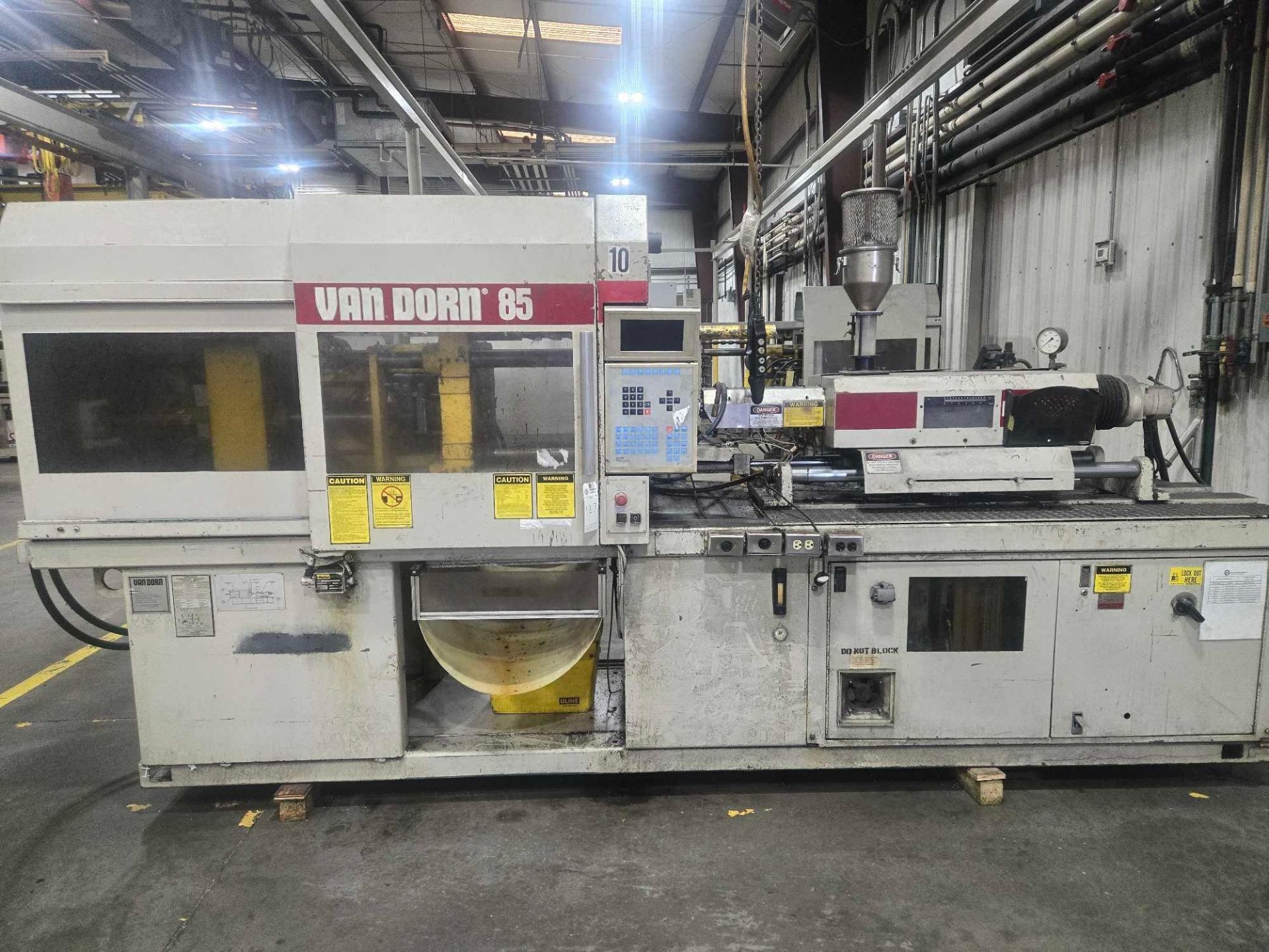 VAN DORN 85RS-3F INJECTION MOLDING MACHINE