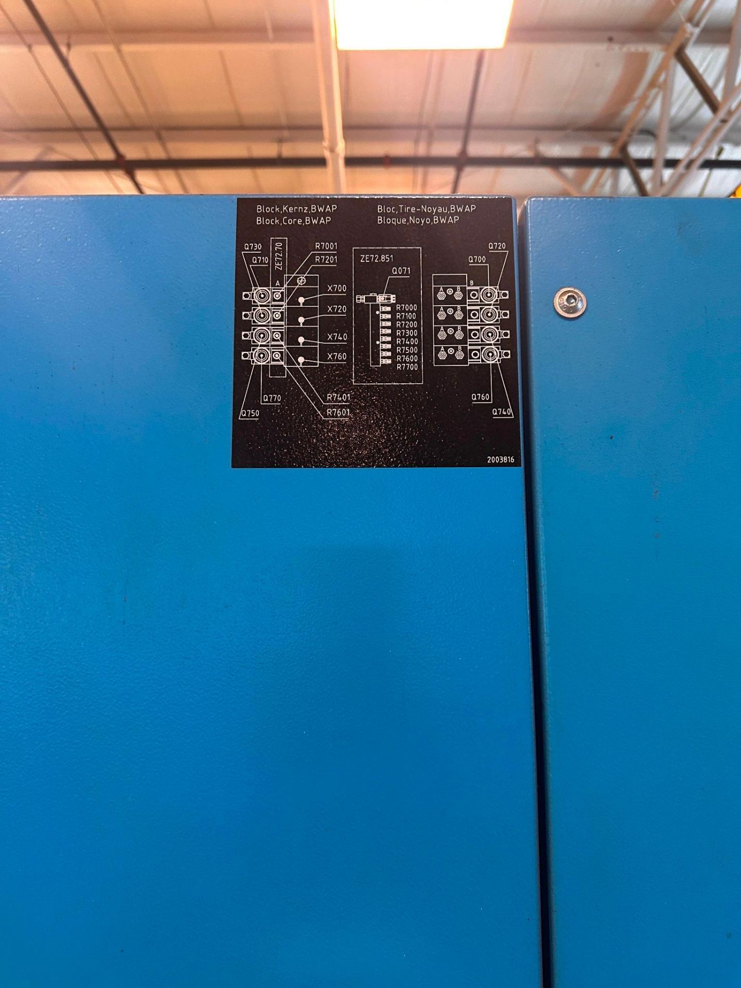 730 TON KRAUSS MAFFEI KM 650-6100 CX INJECTION MOLDER, 2013 - Image 23 of 24