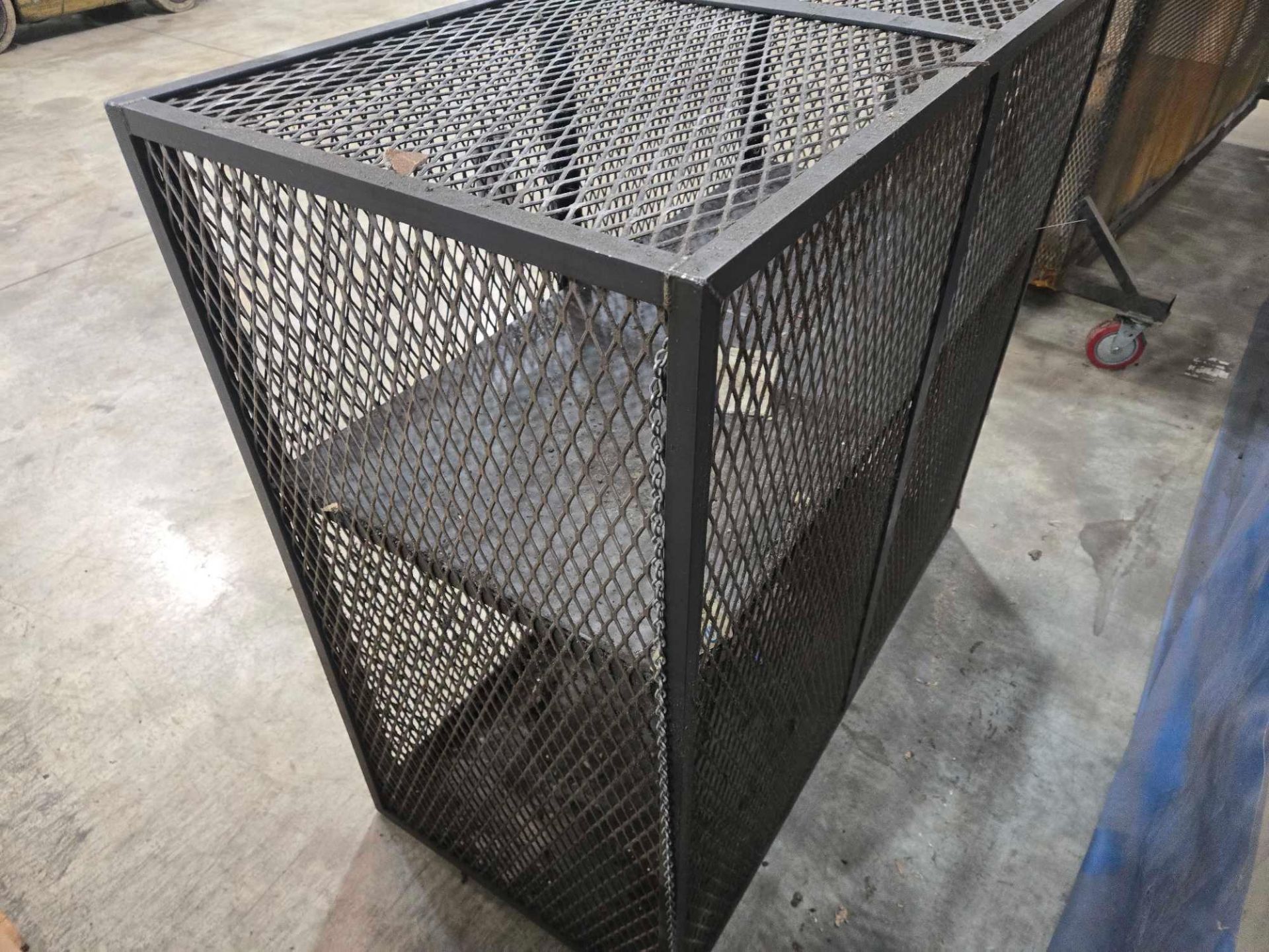 METAL SECURITY CAGE - Image 3 of 5