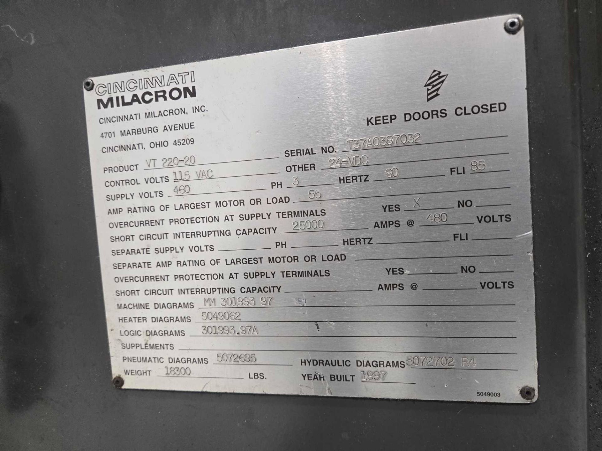 CINCINNATI MILACRON VT 220-20 INJECTION MOLDING MACHINE - Image 7 of 14