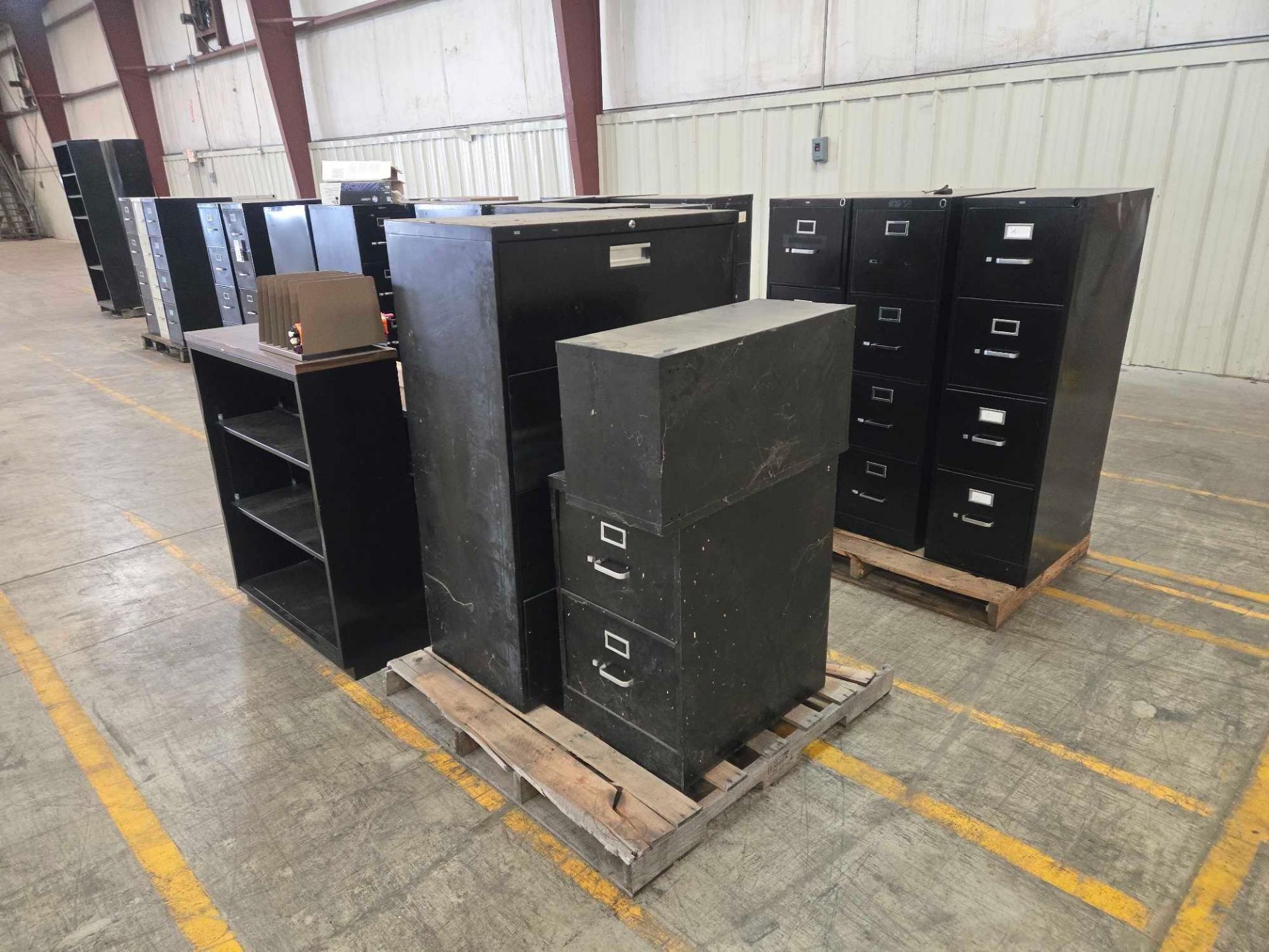 BULK LOT OF FILING CABINETS & SOME FURNITURE - Image 9 of 11