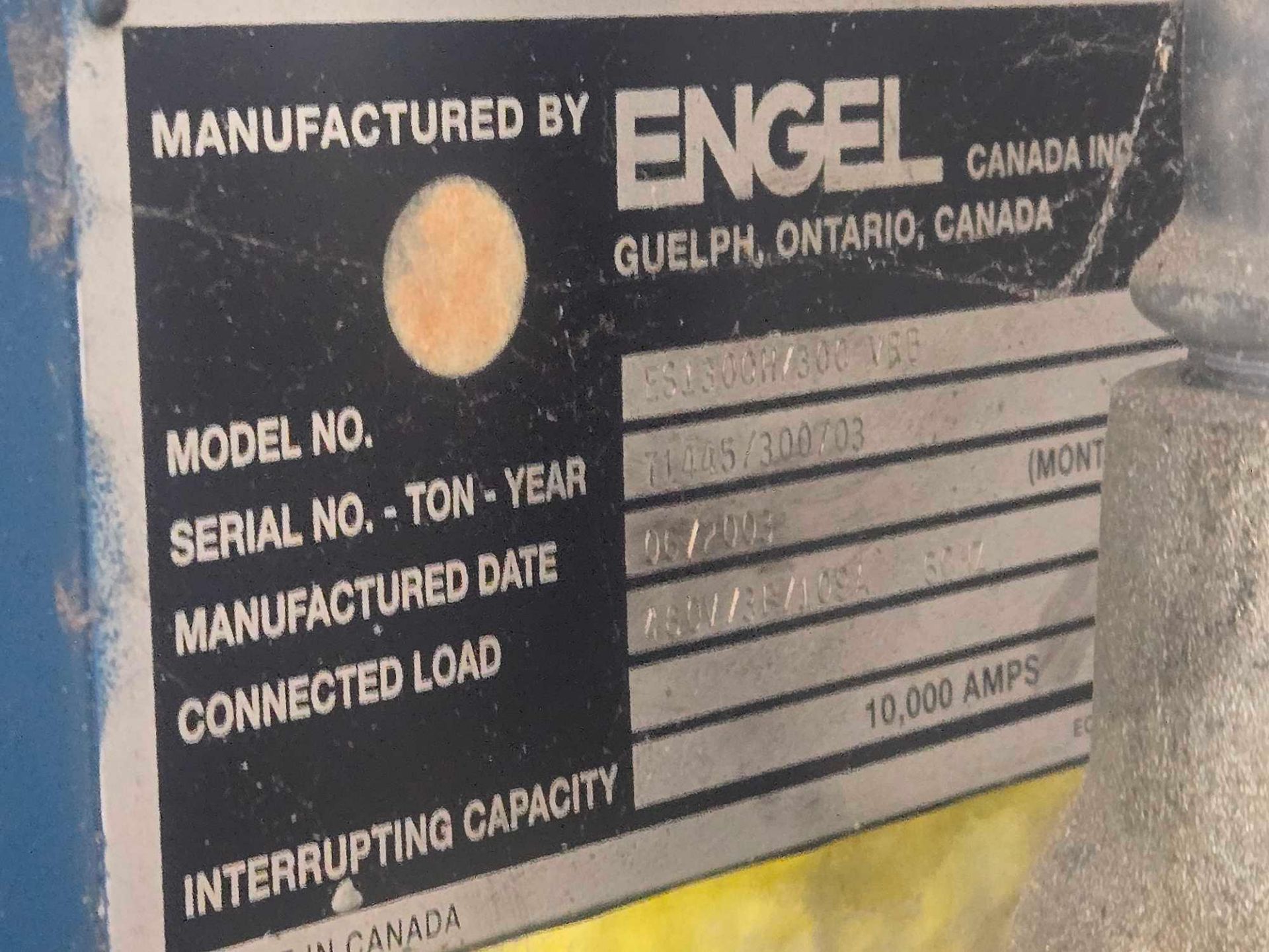 ENGEL-A02 300 ES085 TIE BAR-LESS VERTICAL INJECTION MOLDING MACHINE - Image 15 of 22