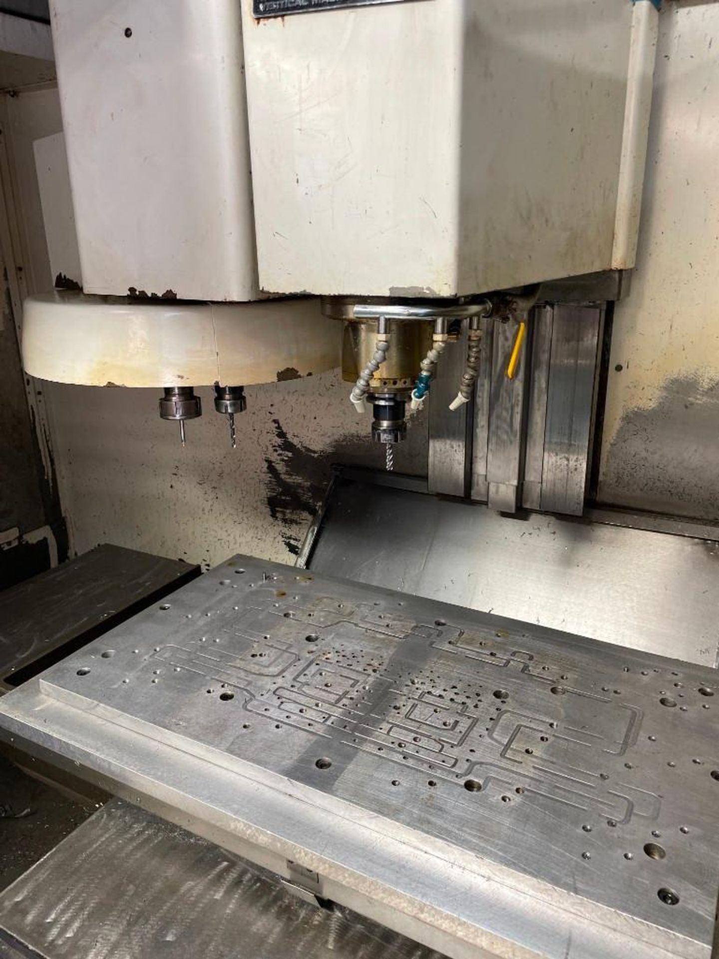 FADAL ENGINEERING VERTICAL MACHINING CENTER 4020HT - Image 3 of 9