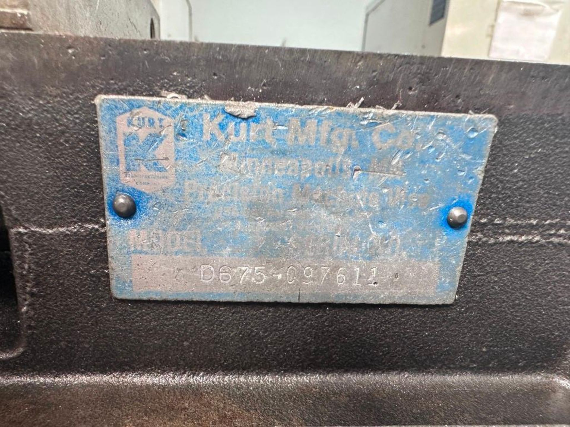 KURT D675 MACHINE VISE 6" - Image 3 of 4