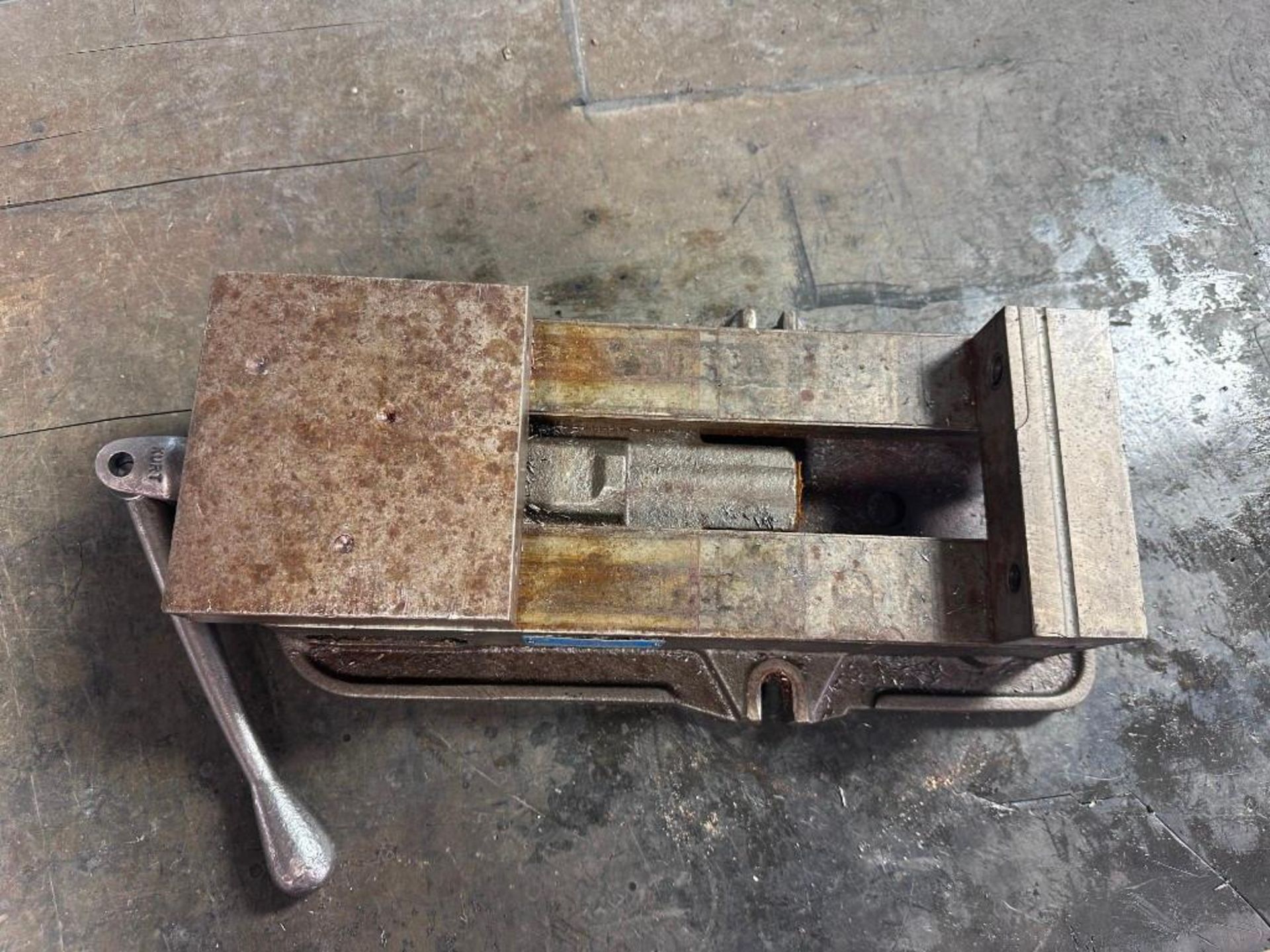 KURT D675 MACHINE VISE 6" - Image 2 of 5