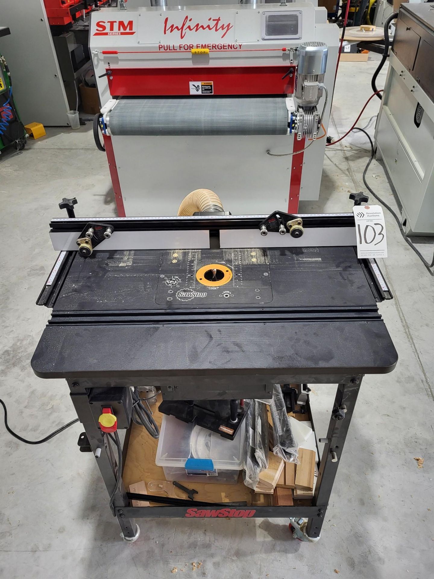 2019 SAWSTOP RT-FS STAND-ALONE 32" ROUTER TABLE WITH CONTENTS