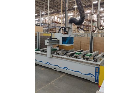 WEEKE VENTURE 05S CNC ROUTER, 2007 – VACUUM PUMP, SCRAP CONVEYOR, HANDHELD PENDANT - Image 2 of 12