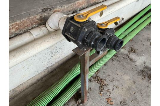 FLUID PUMP AND PUMP HOSES - Image 11 of 19