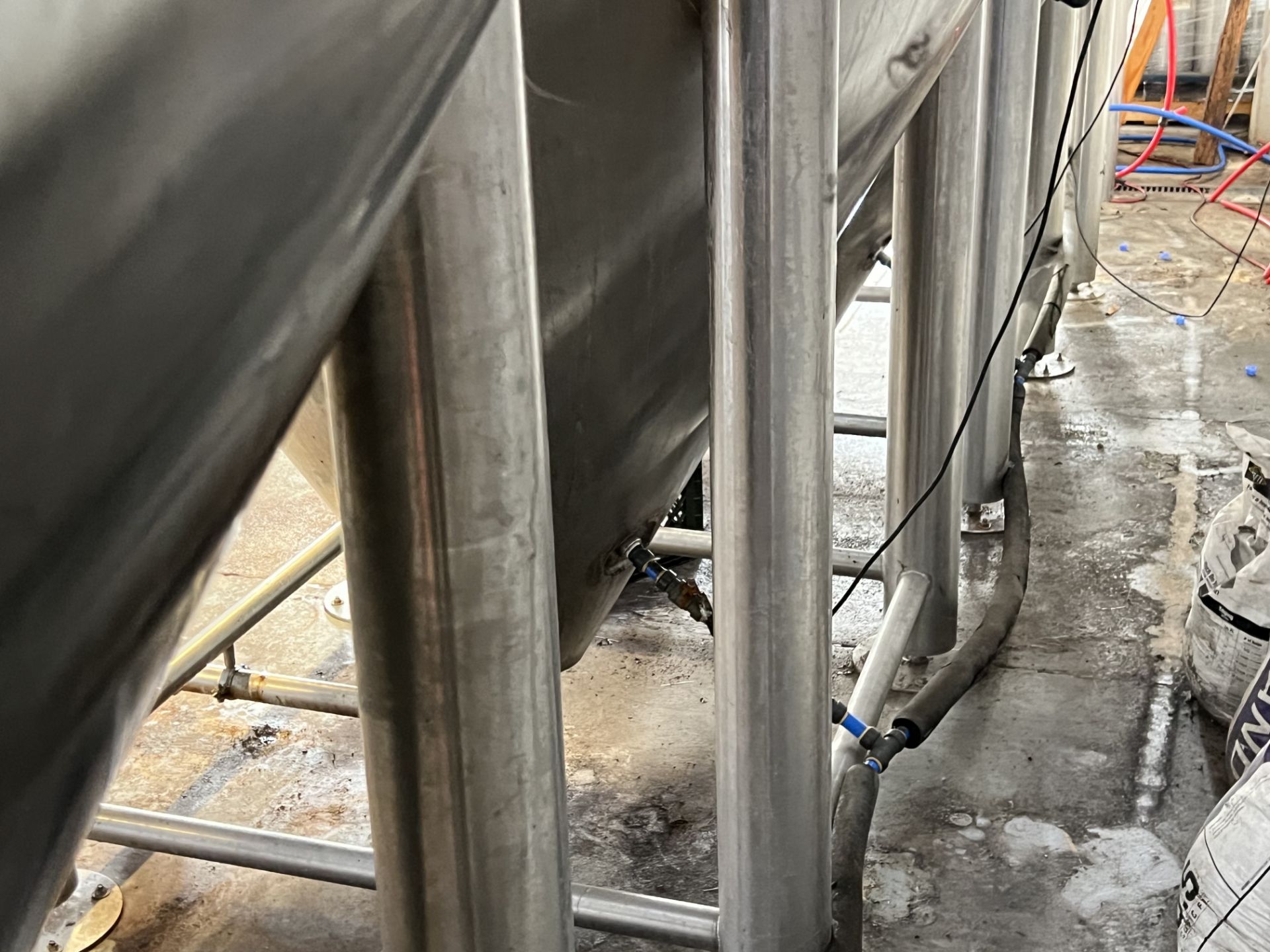 Fermenting tank - Image 4 of 5