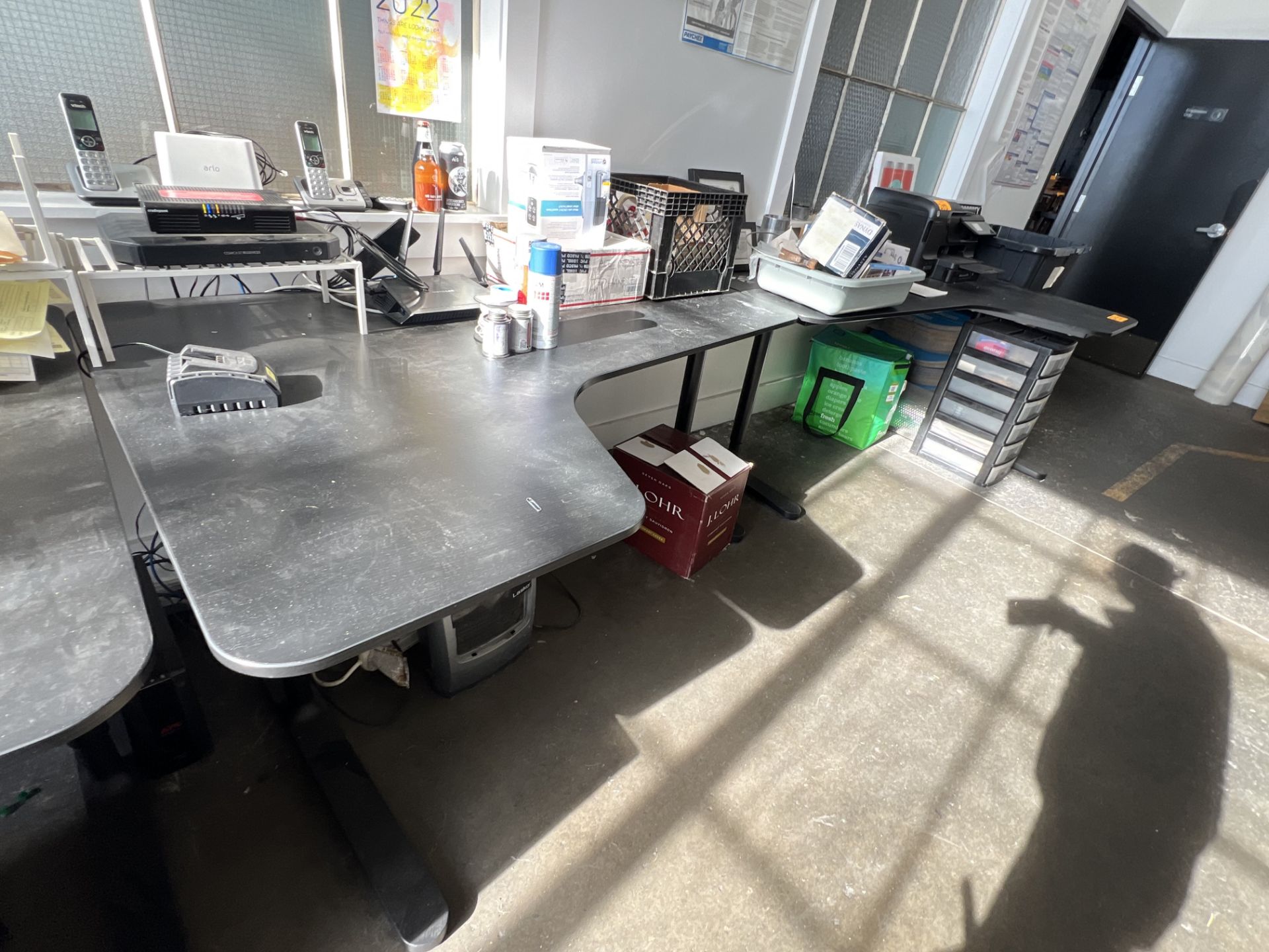 Work Desks - Image 3 of 4