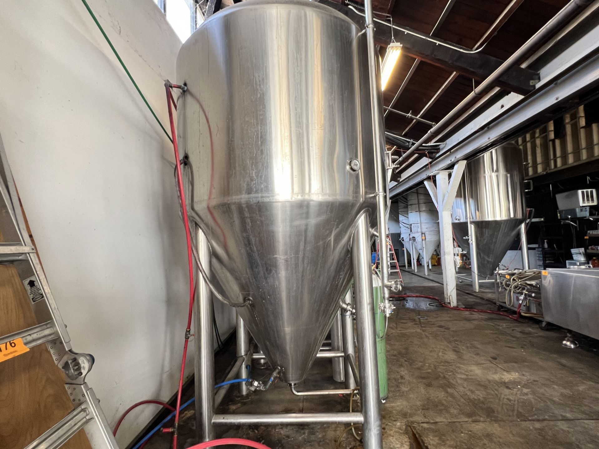 Fermenting tank - Image 3 of 4