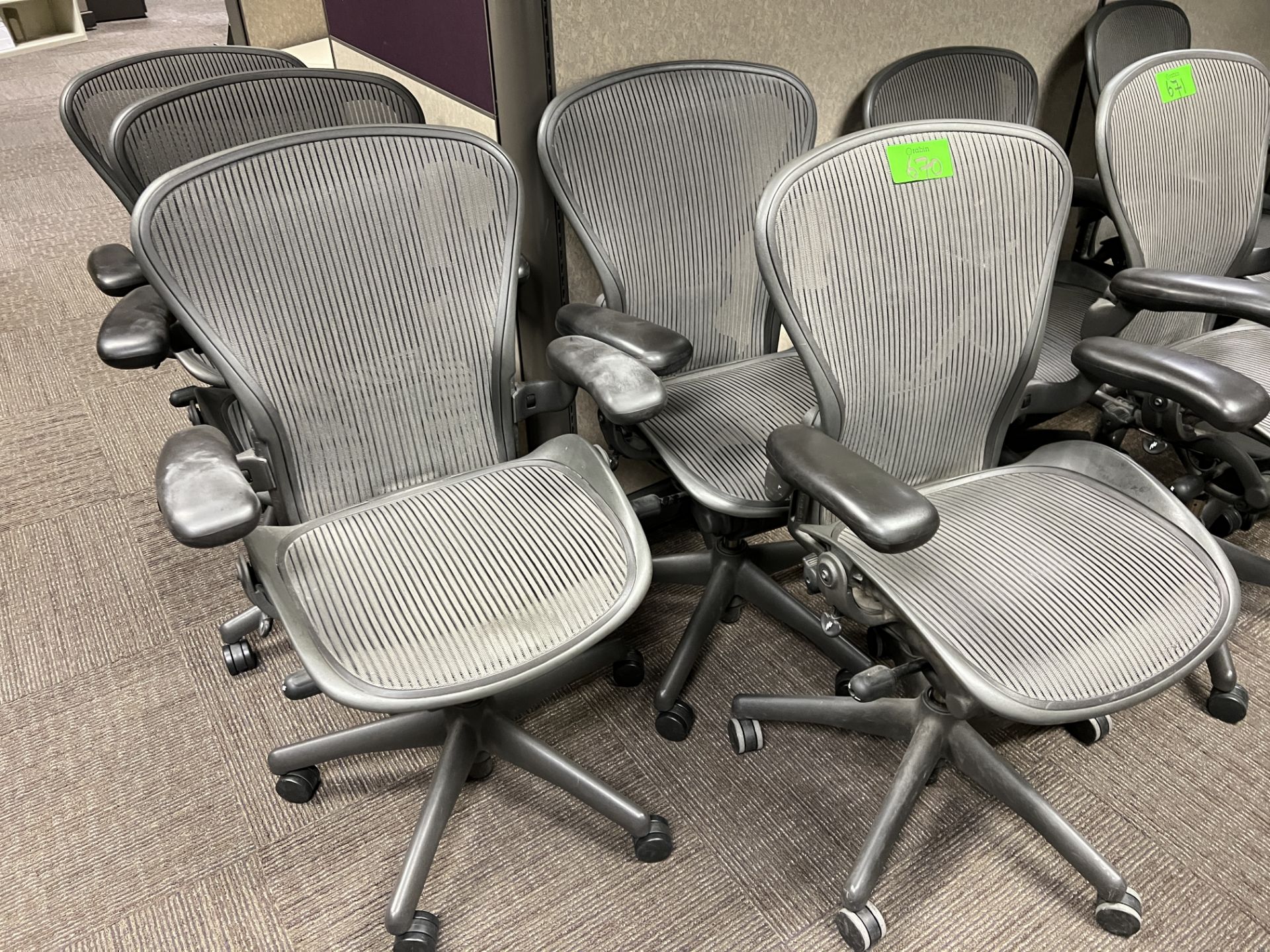 Office Chairs - Image 4 of 4