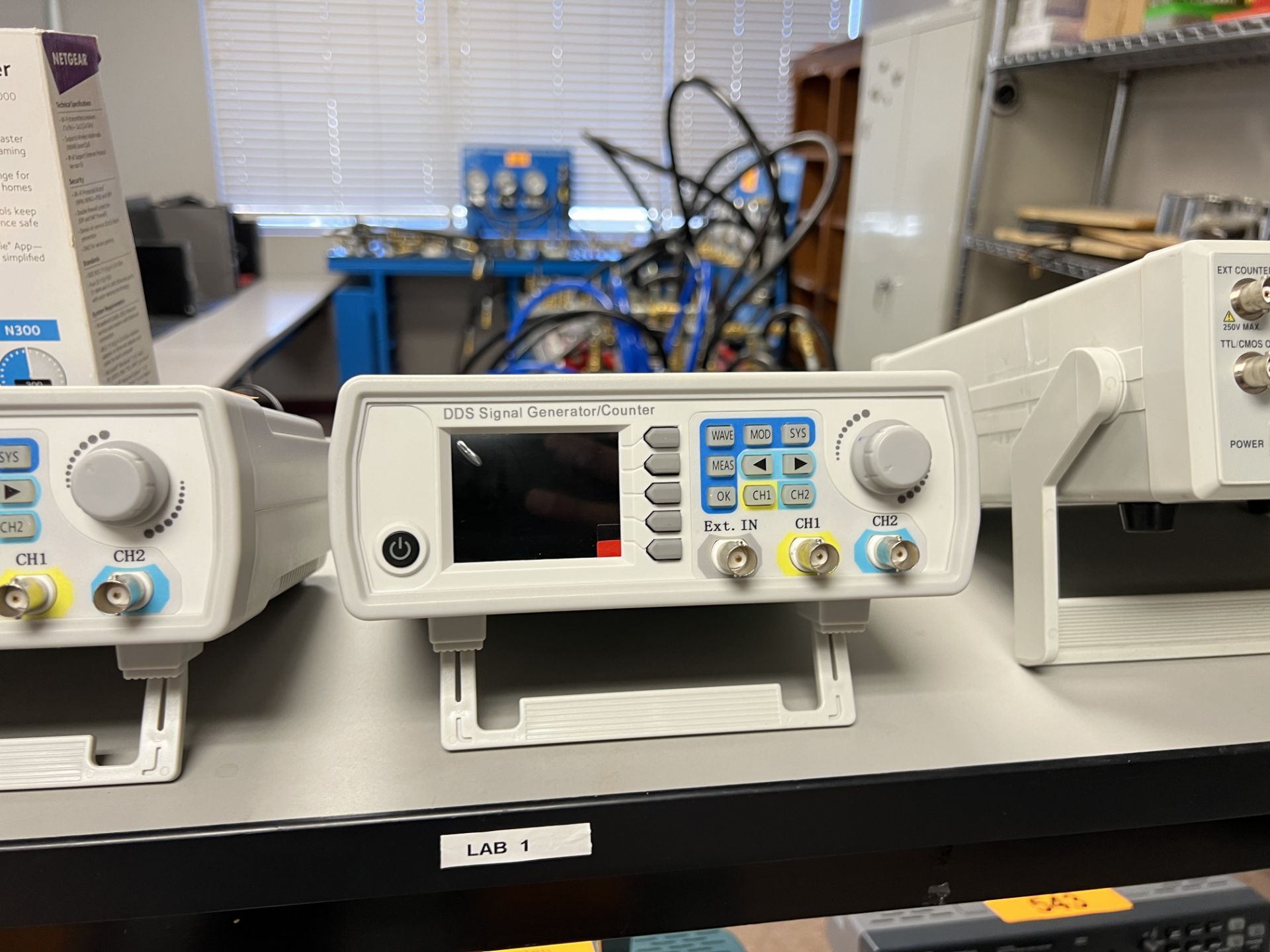 DDS Signal Generator - Image 2 of 2