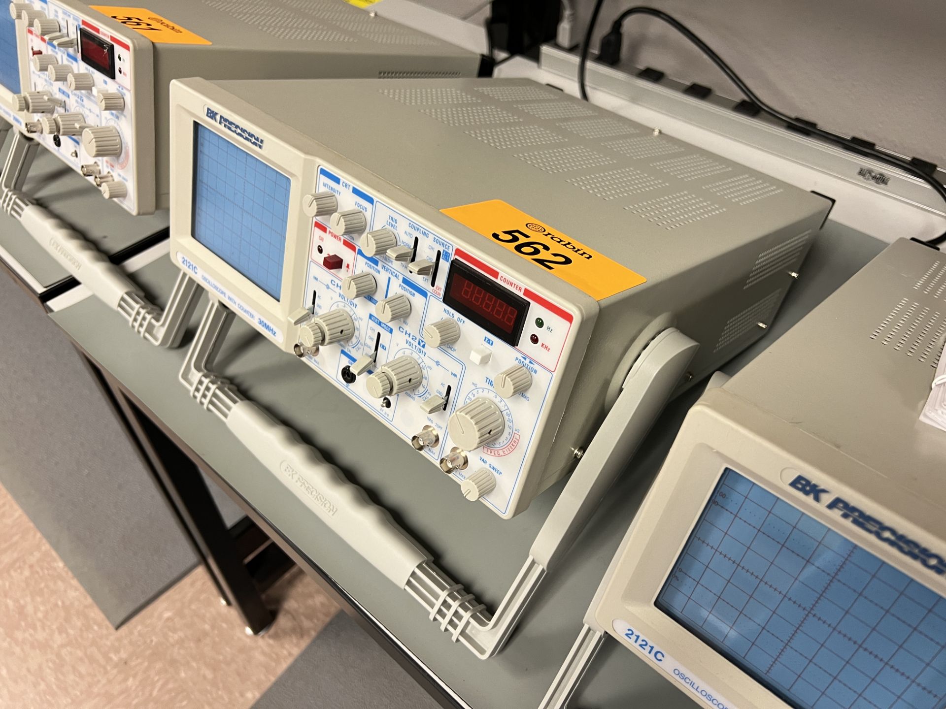 Oscilloscope - Image 2 of 2