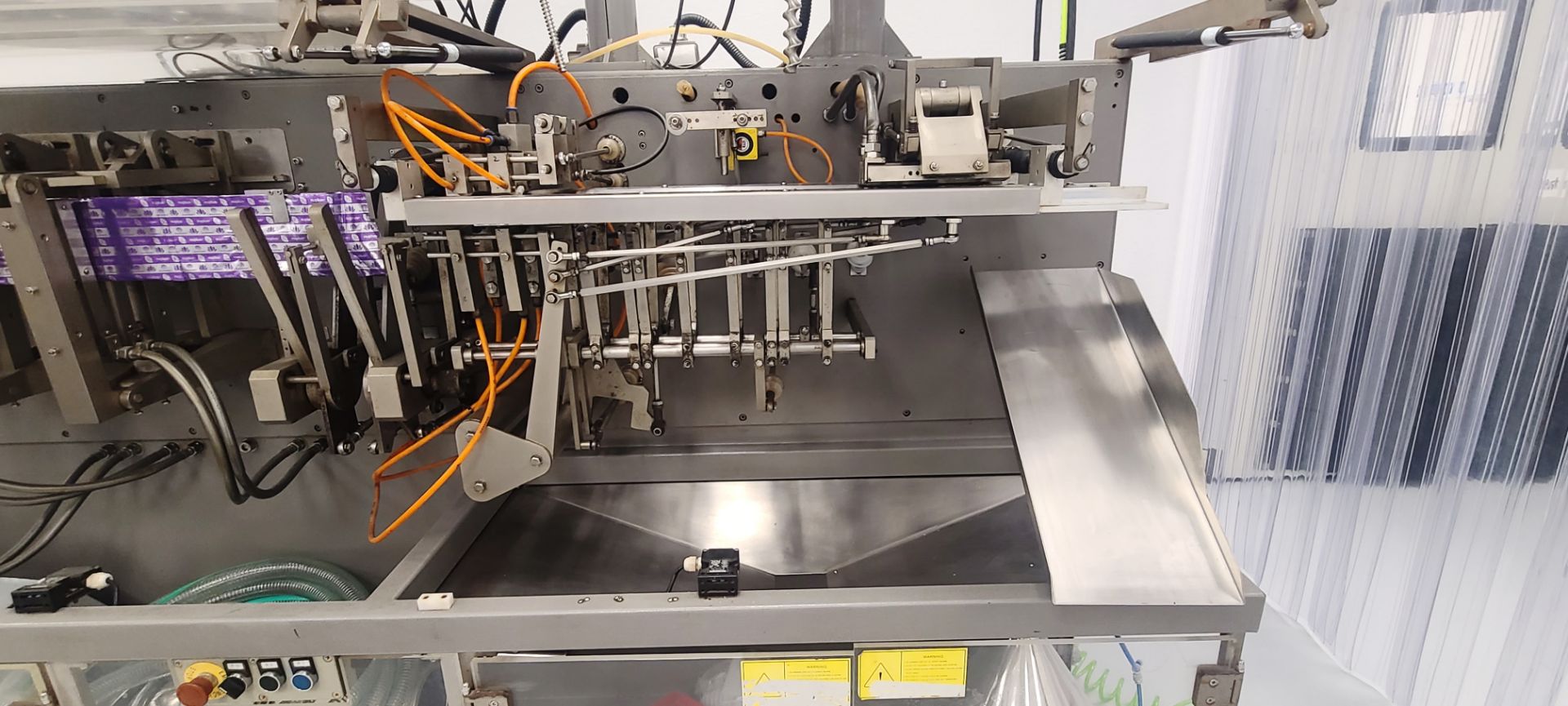 Duplex Horizontal Form Fill Seal Machine - Image 16 of 30