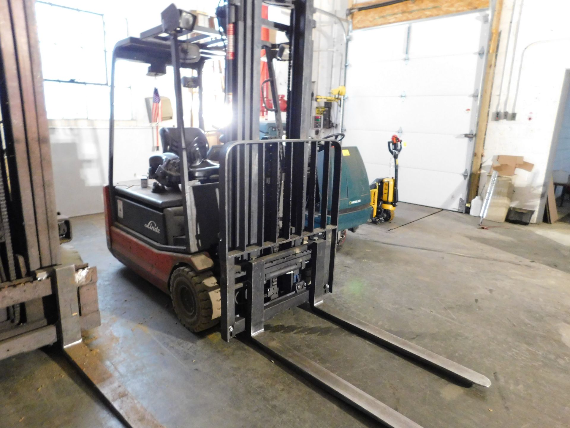 Forklift - Image 2 of 6