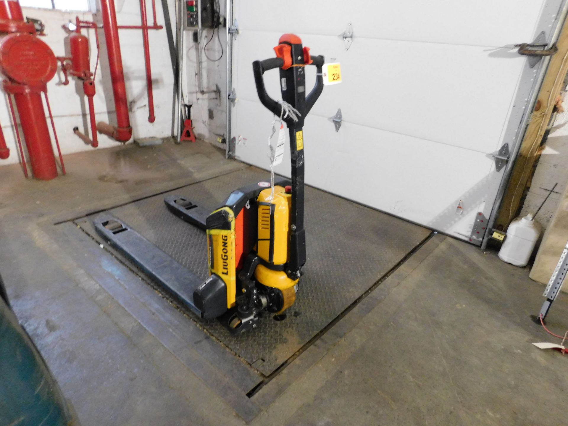 Electric Pallet Jack - Image 2 of 3