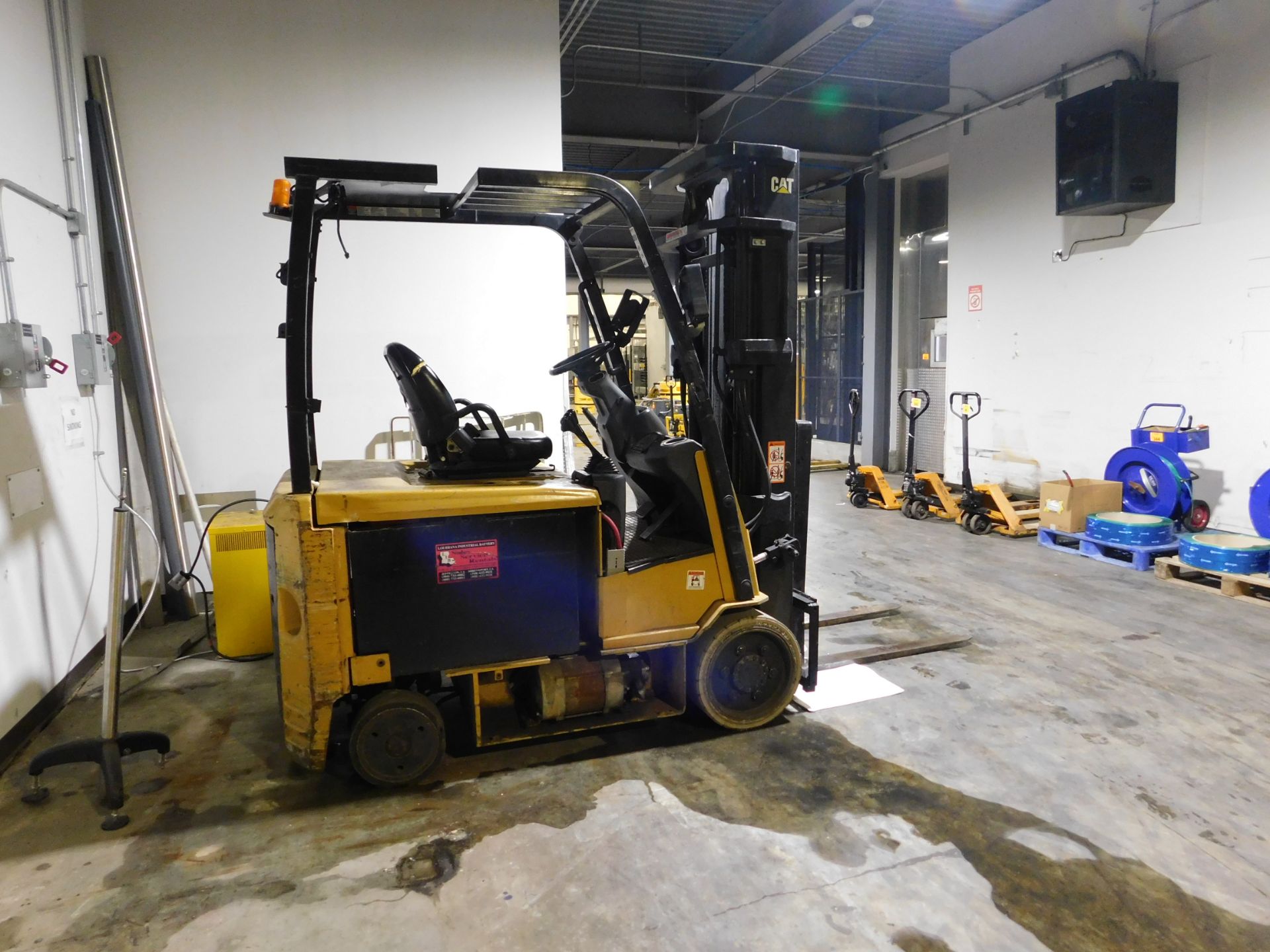 Electric Forklift - Image 2 of 5