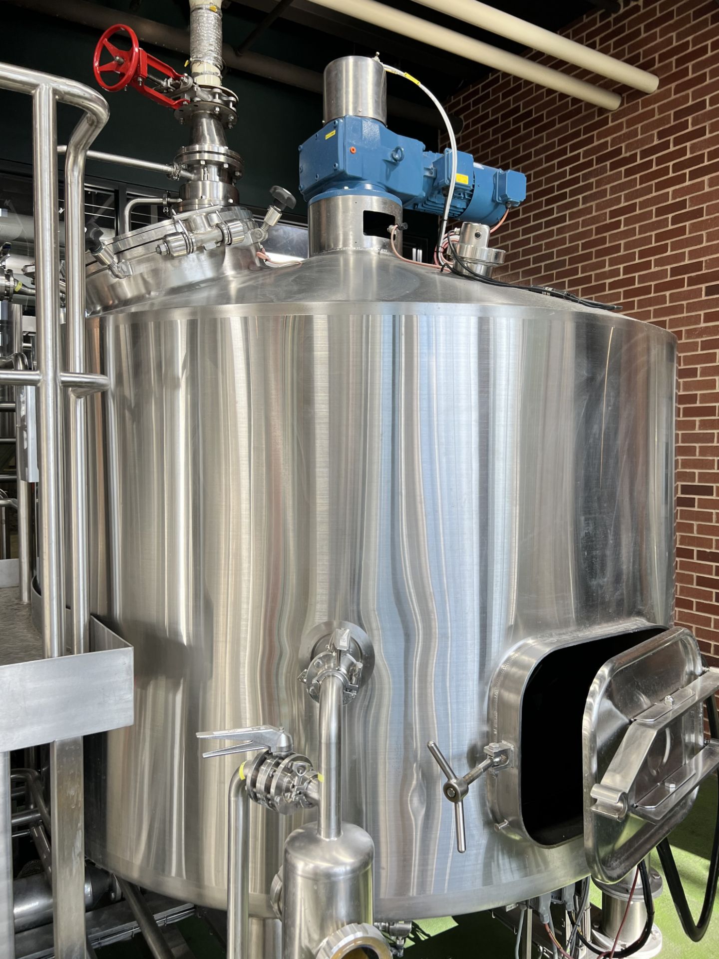 Pub Size Brewhouse - Image 8 of 47