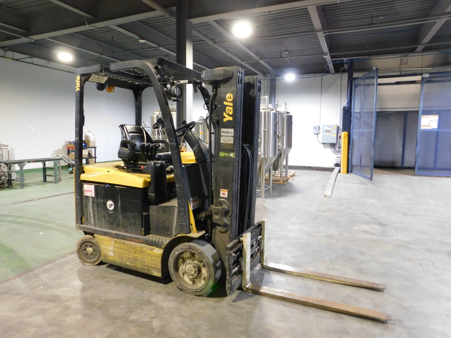 Electric Forklift - Image 2 of 6