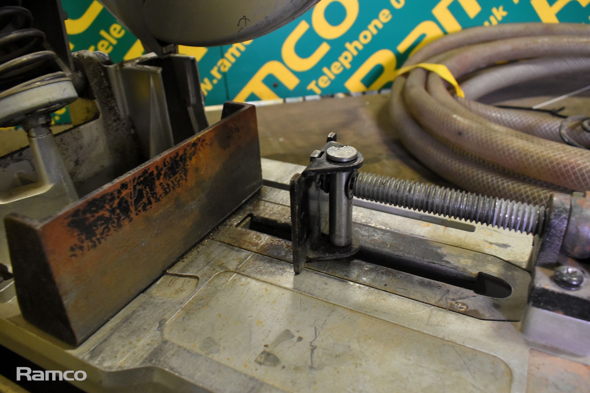 Makita LC1230 metal cutting cross cut saw - 110V - Image 7 of 9