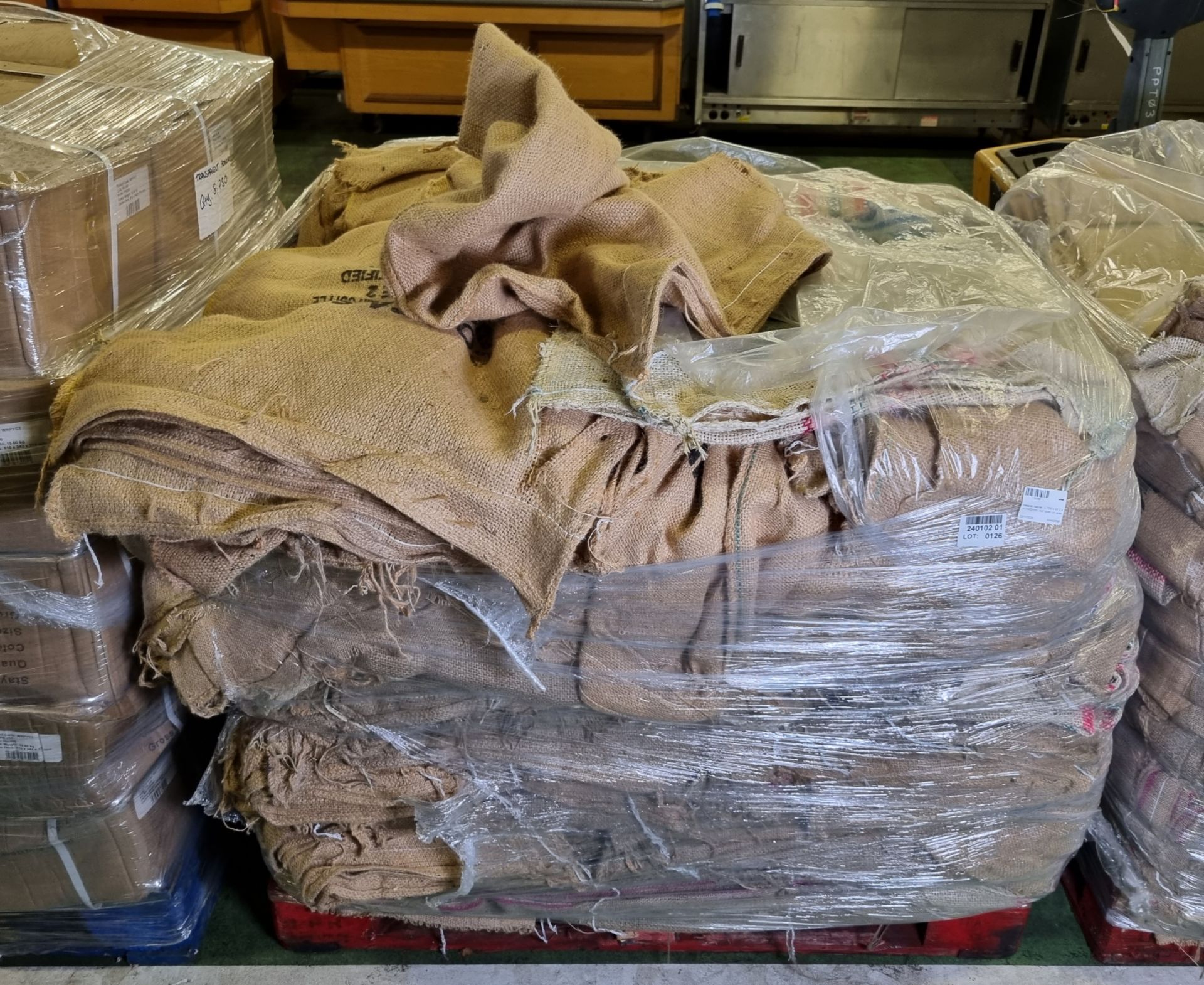 Pallet of hessian sacks - L 700 x W 2 x H 1000mm - cut open on side