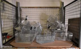 14x Fryer baskets - mixed sizes and shapes
