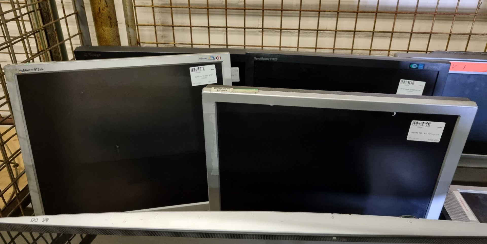 Various TVs & monitors - full details in the description - Image 5 of 5