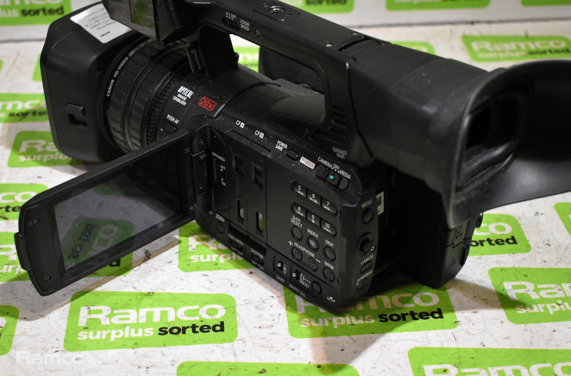 Canon XF205 professional camcorder - Canon HD video - 20x zoom - 3.67-73.4mm - IS1:1.8-2.8 lens - Image 6 of 7