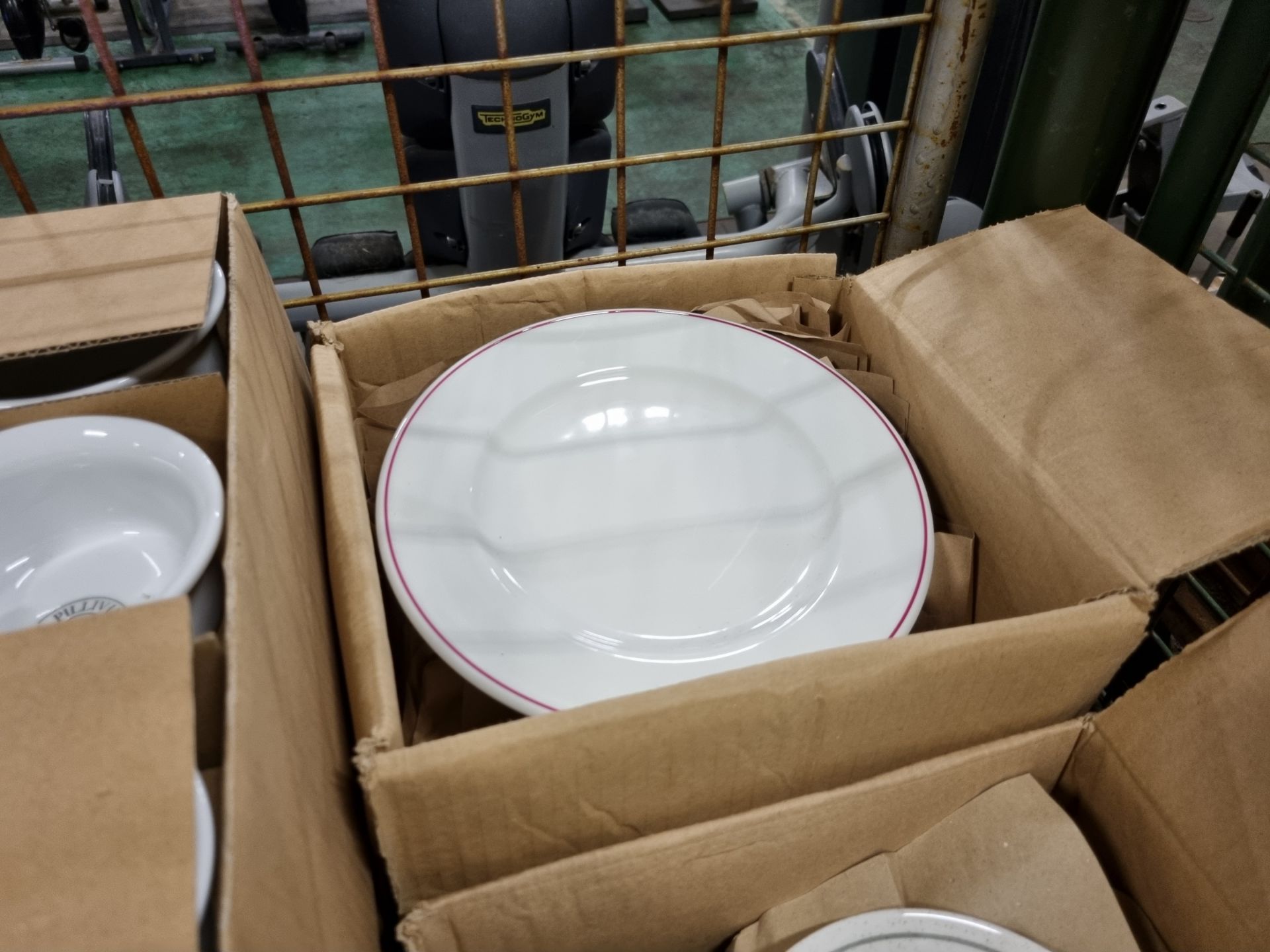 Catering Equipment - White large plates, side plate, saucers, bowls, dishes - Image 6 of 8