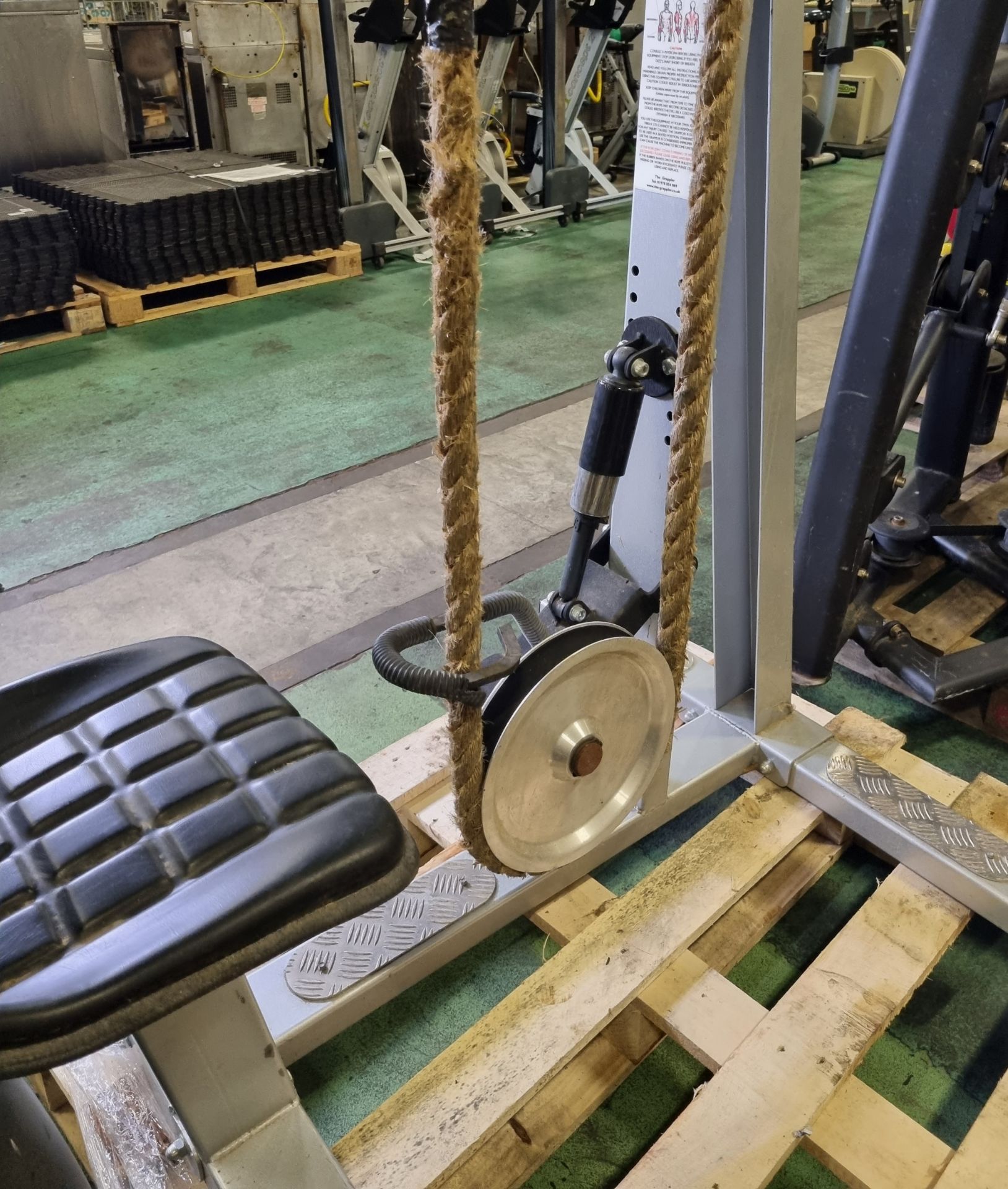 Grappler seated rope pulley exercise machine - L 1300 x W 900 x H 2400mm - WEAR AND TEAR ON SEAT - Image 8 of 9