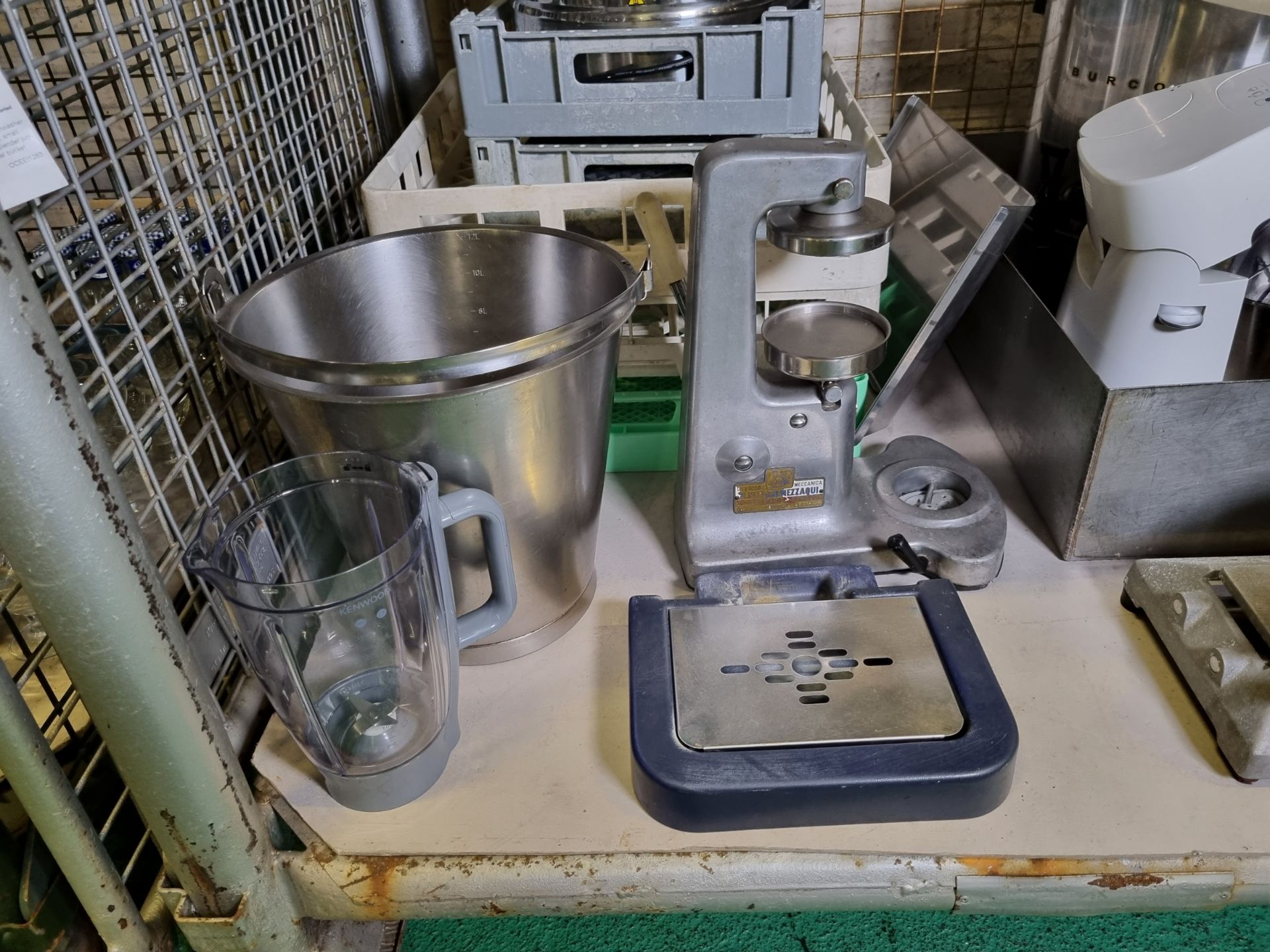 Catering equipment - dishwasher trays, food steamers, small mixer, tomato slicer, blender jug - Image 6 of 7