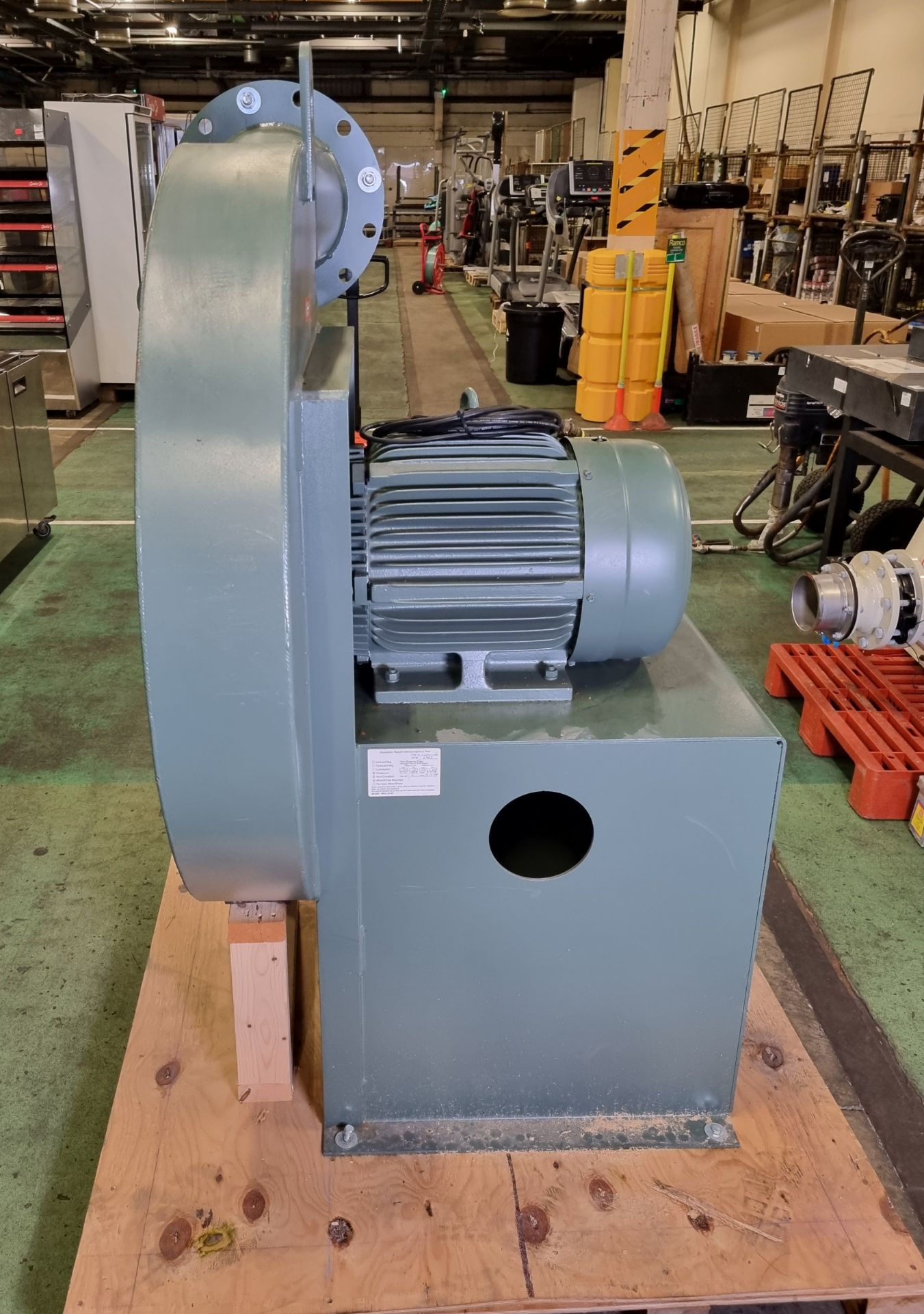 New York Blower A16699 100 high pressure blower - W 1300 x D 1000 x H 1600mm - Image 4 of 11