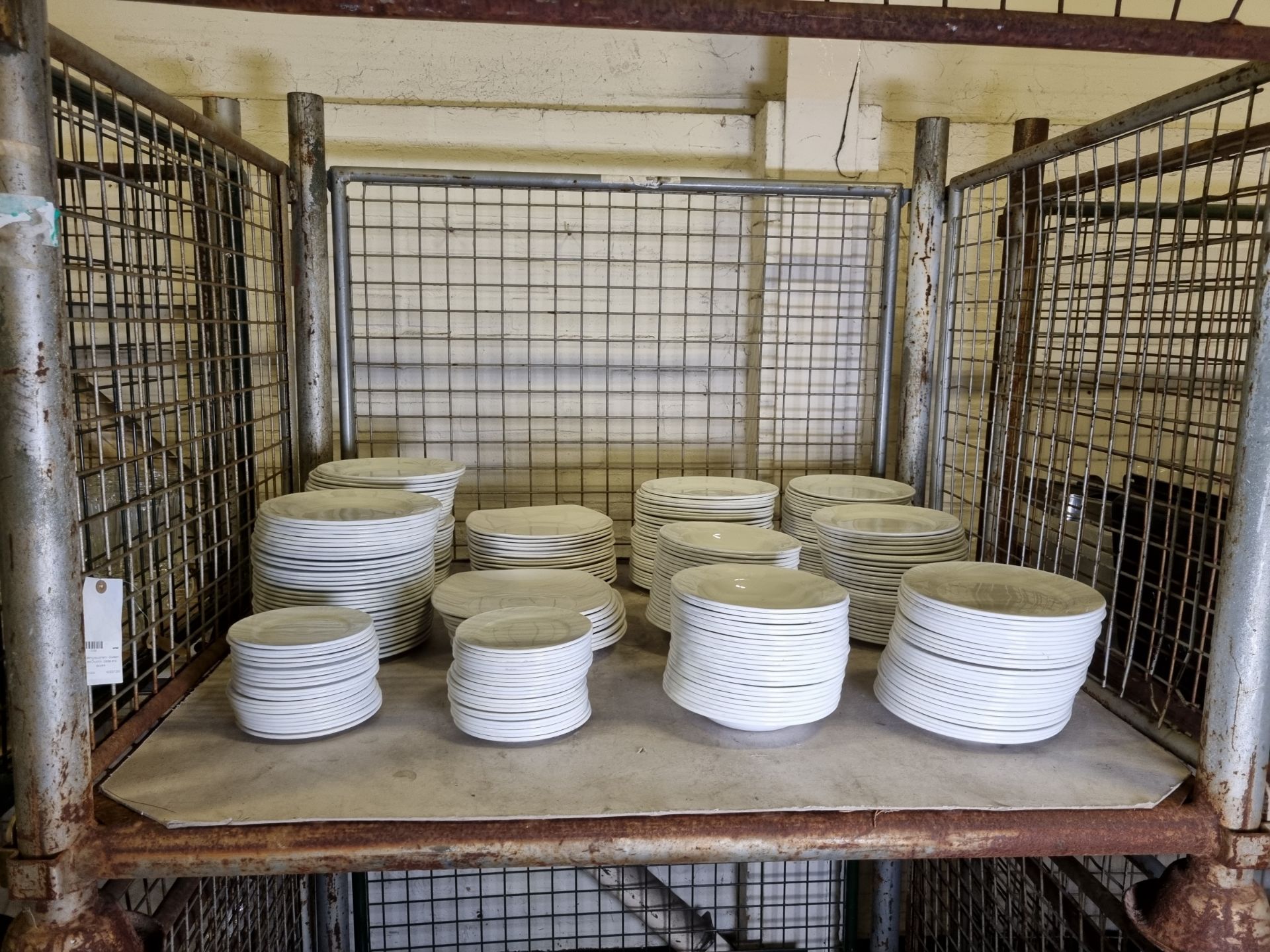 Catering equipment - Dudson and Churchill plates and saucers