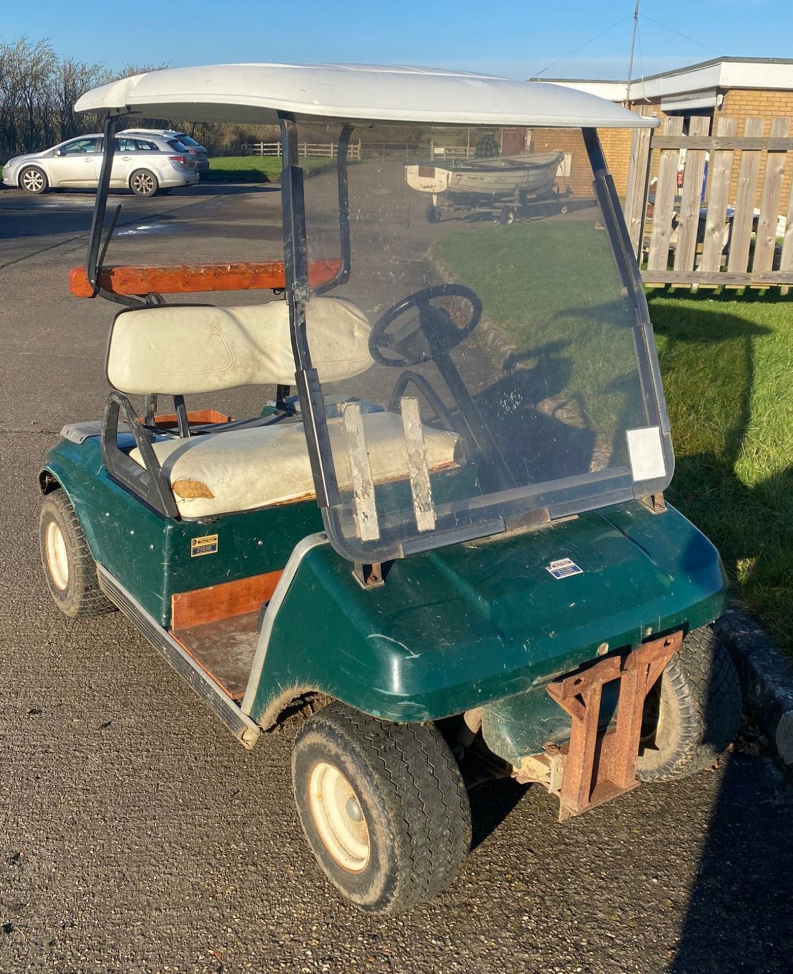 Electric ClubCar golf buggy with 4x AGM batteries & electric winch - Image 2 of 7