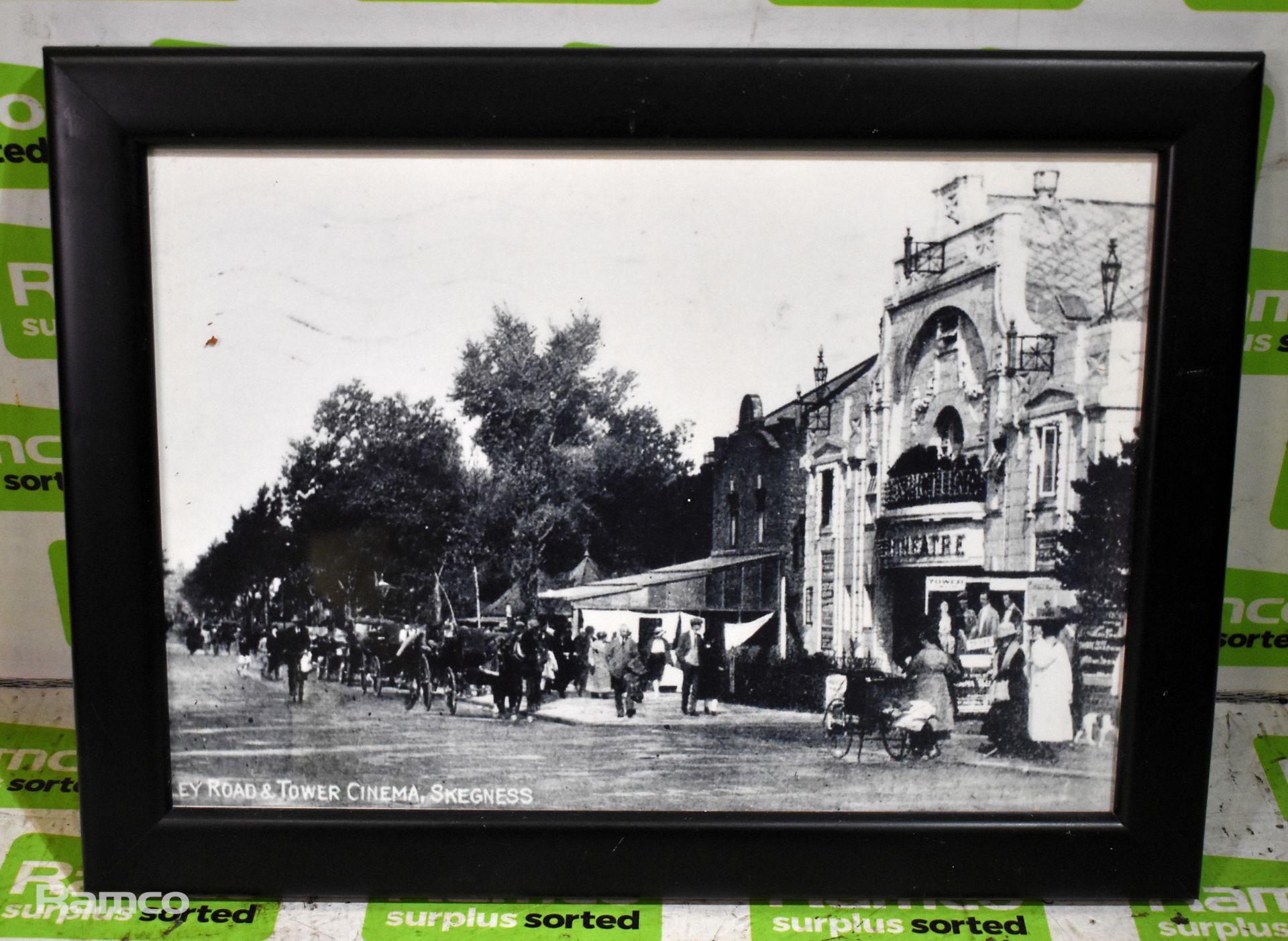 5x Skegness memorabilia photos - Clock Tower, Embassy Theatre, Tower Cinema, Suncastle and Embassy - Image 6 of 6