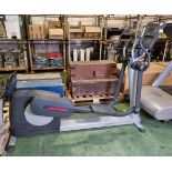 Life Fitness Fit Stride elliptical cross trainer - L 2100 x W 800 x H 1600mm - DAMAGE AND RUSTING