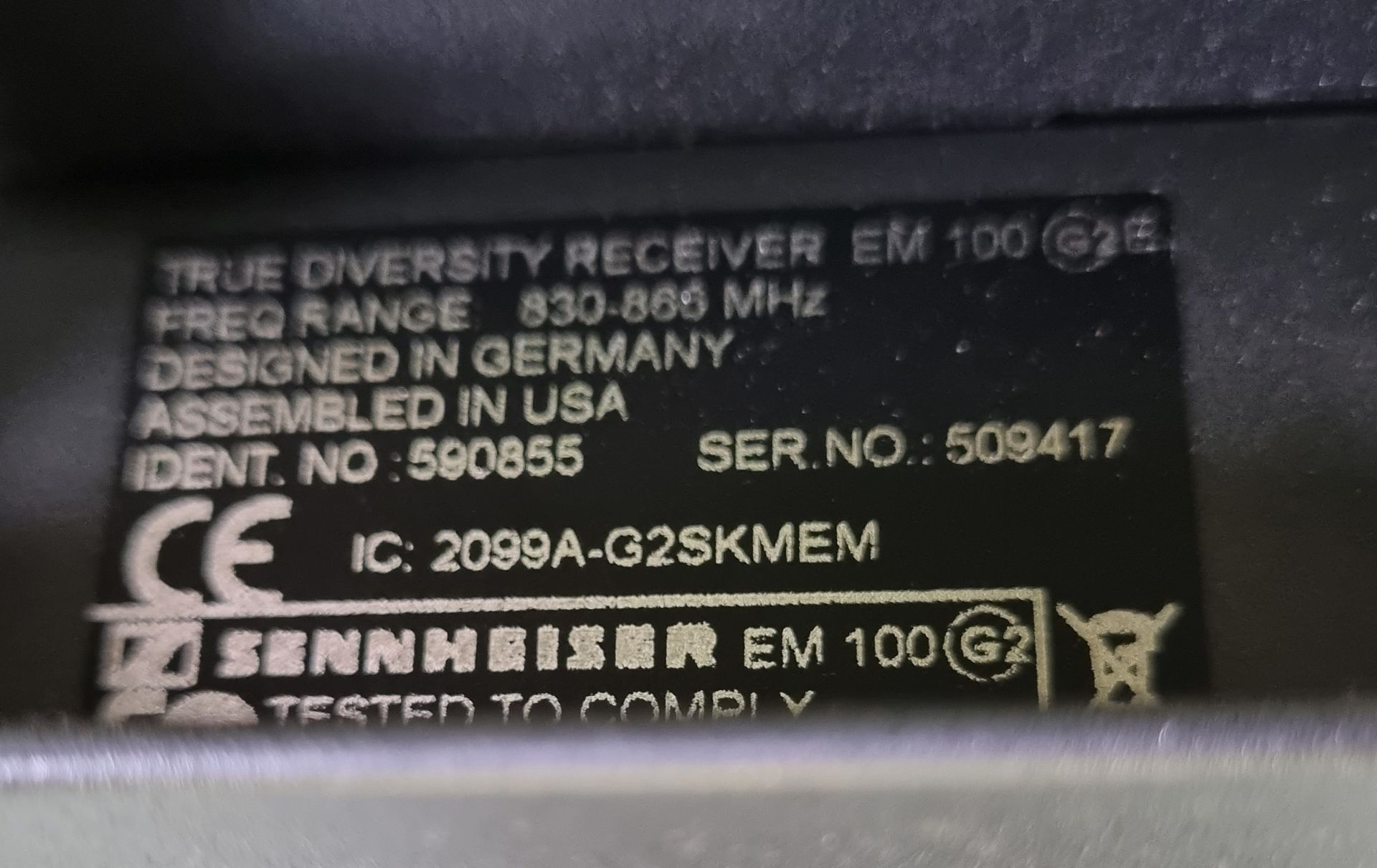 Sennheiser EM 100 True Diversity receiver and 4x Sennheiser IZK20 infrared receivers - Image 5 of 5