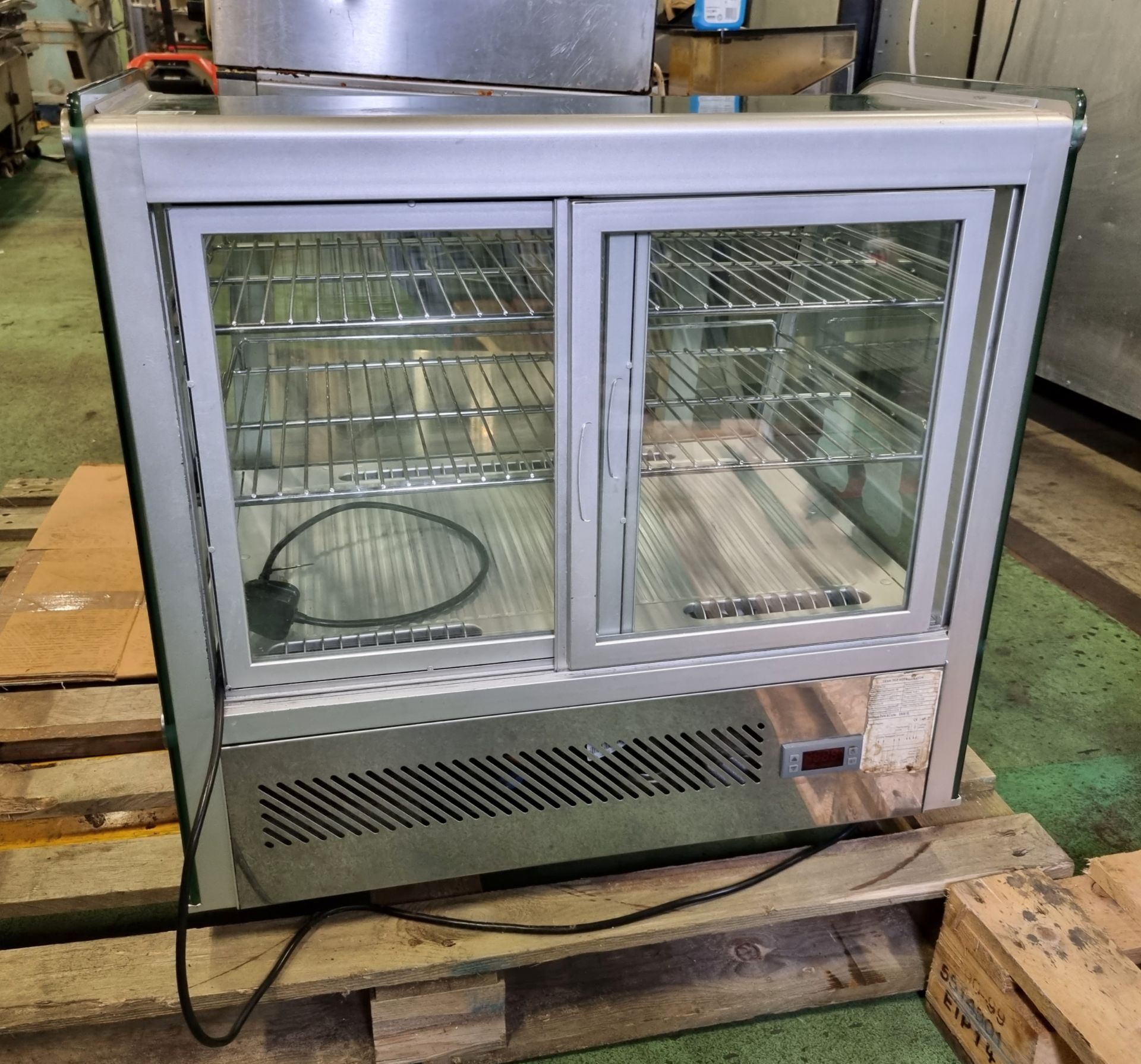 RTW-120L counter top refrigerated display unit - W 700 x D 570 x H 690mm