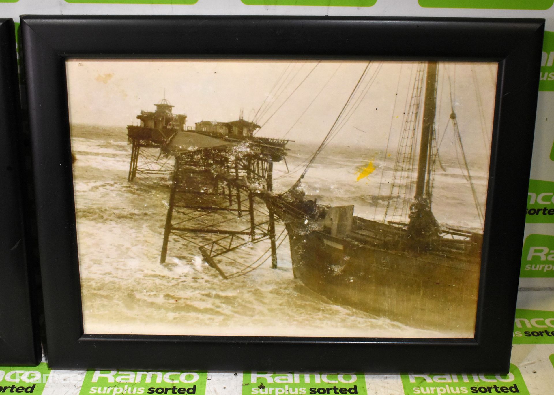 4x Skegness memorabilia photos - Skegness Pier - frame size: 13.5 x 10 inches - Image 5 of 5