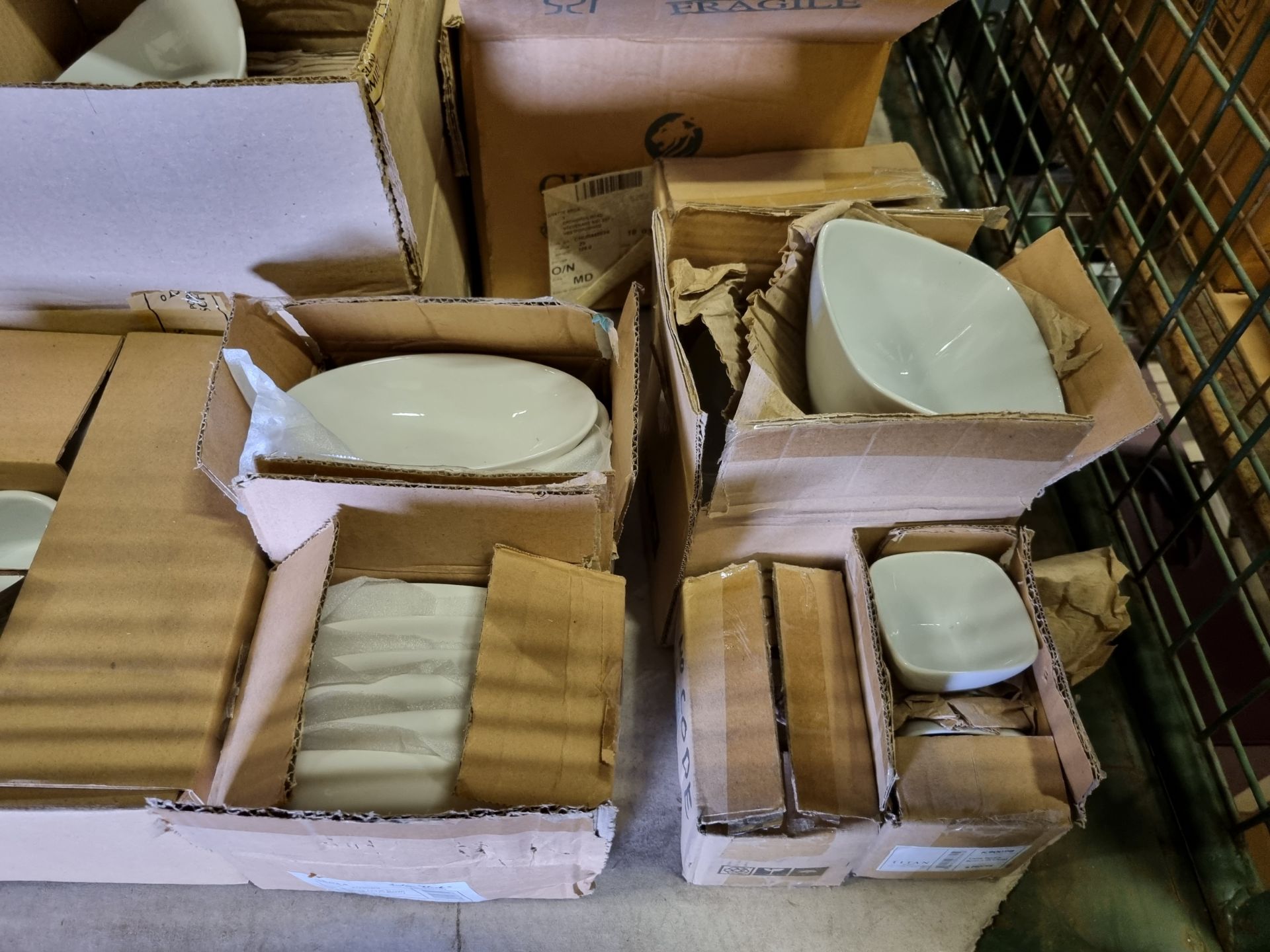 Catering Equipment - White large plates, side plate, saucers, bowls, dishes - Image 8 of 8